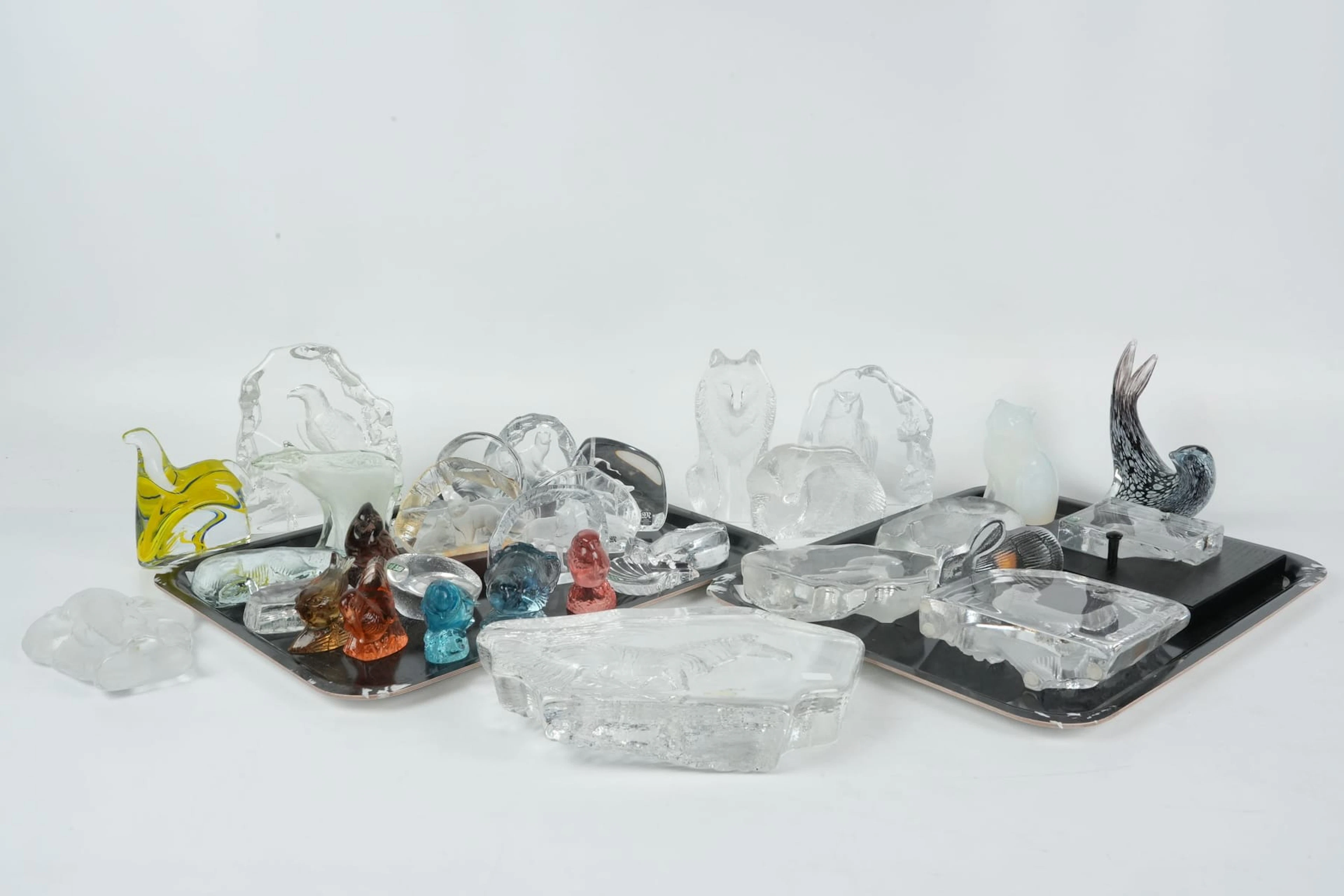 PARTI med konstglas, bl.a. Målerås, Svenskt Glas