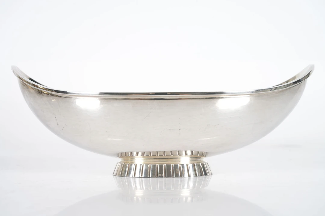 SKÅL på fot, silver, ca 261,2 g