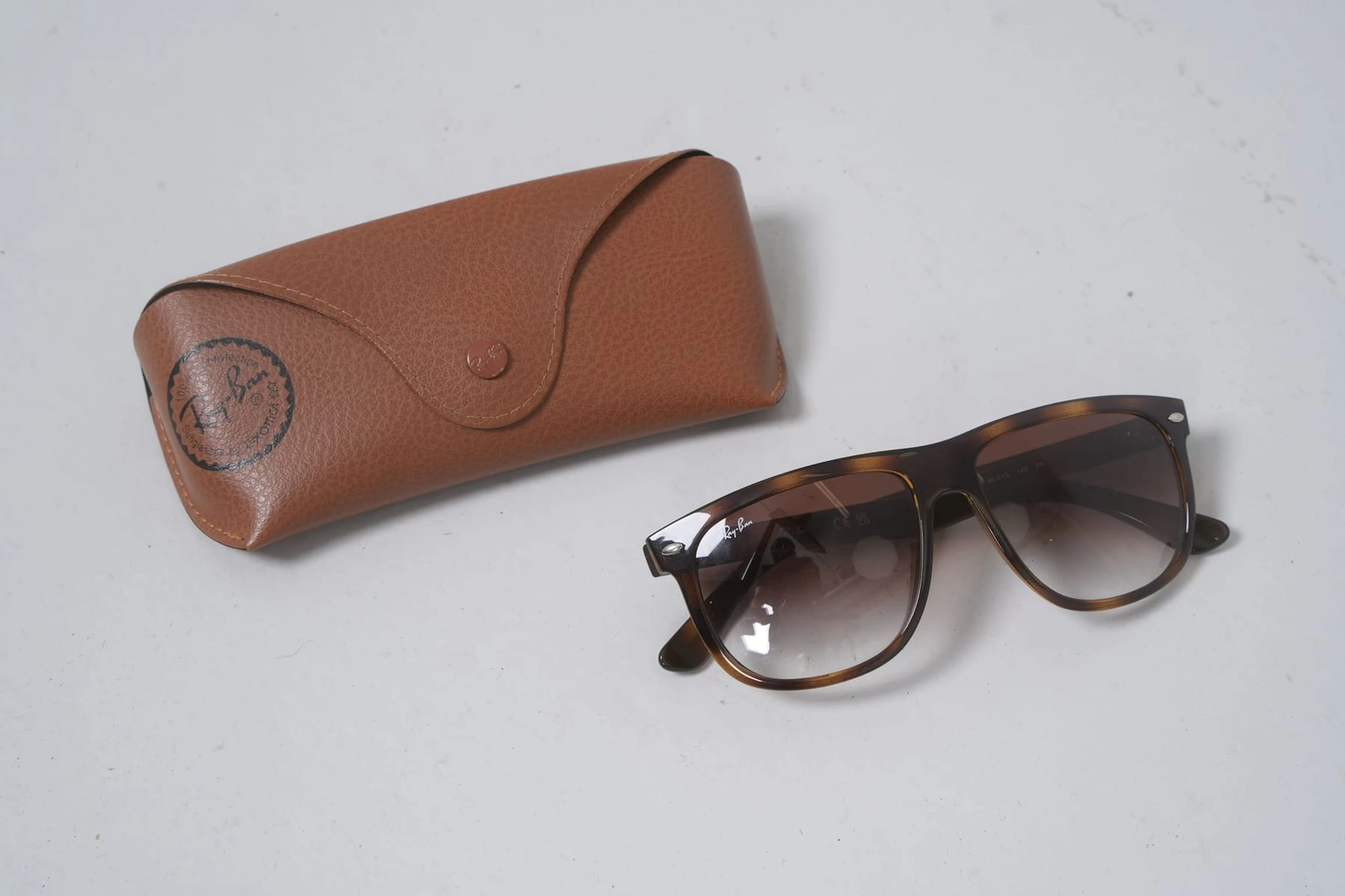 BG51340-2, SOLGLASÖGON, Ray-Ban, 2000-tal