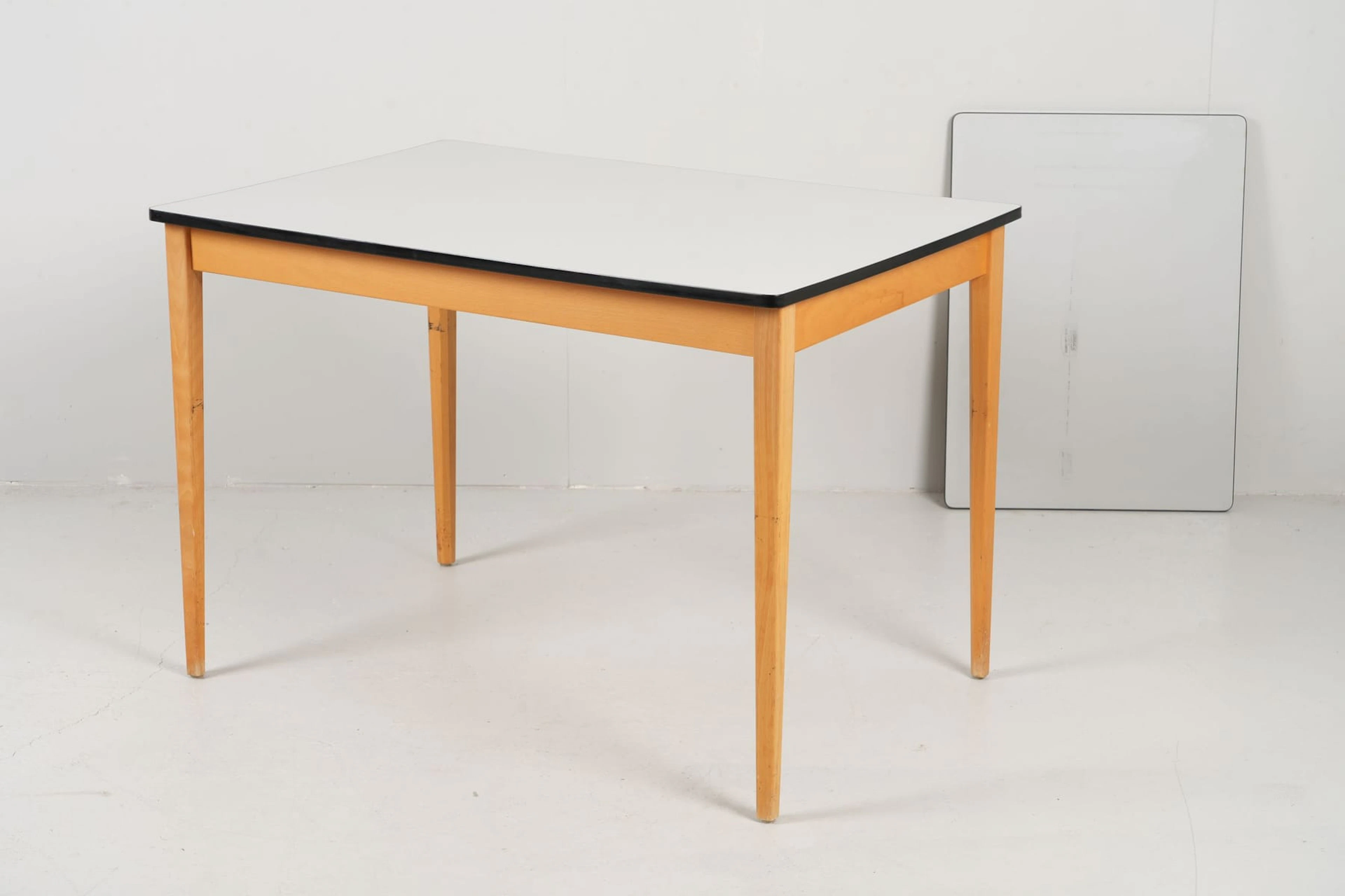 MATBORD, plastlaminerad skiva samt bok, Lammhults möbler, 1957