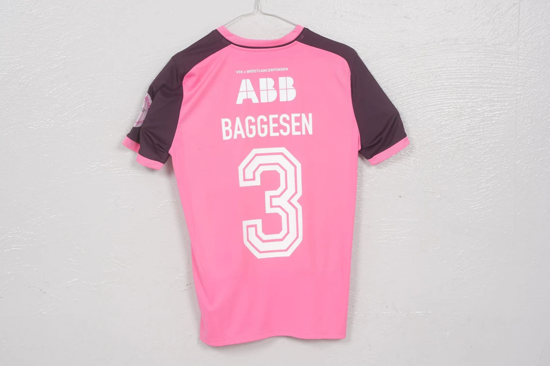 MARCUS BAGESSEN, matchtröja (M), "Rosa matchen", VSK Fotboll, 2026