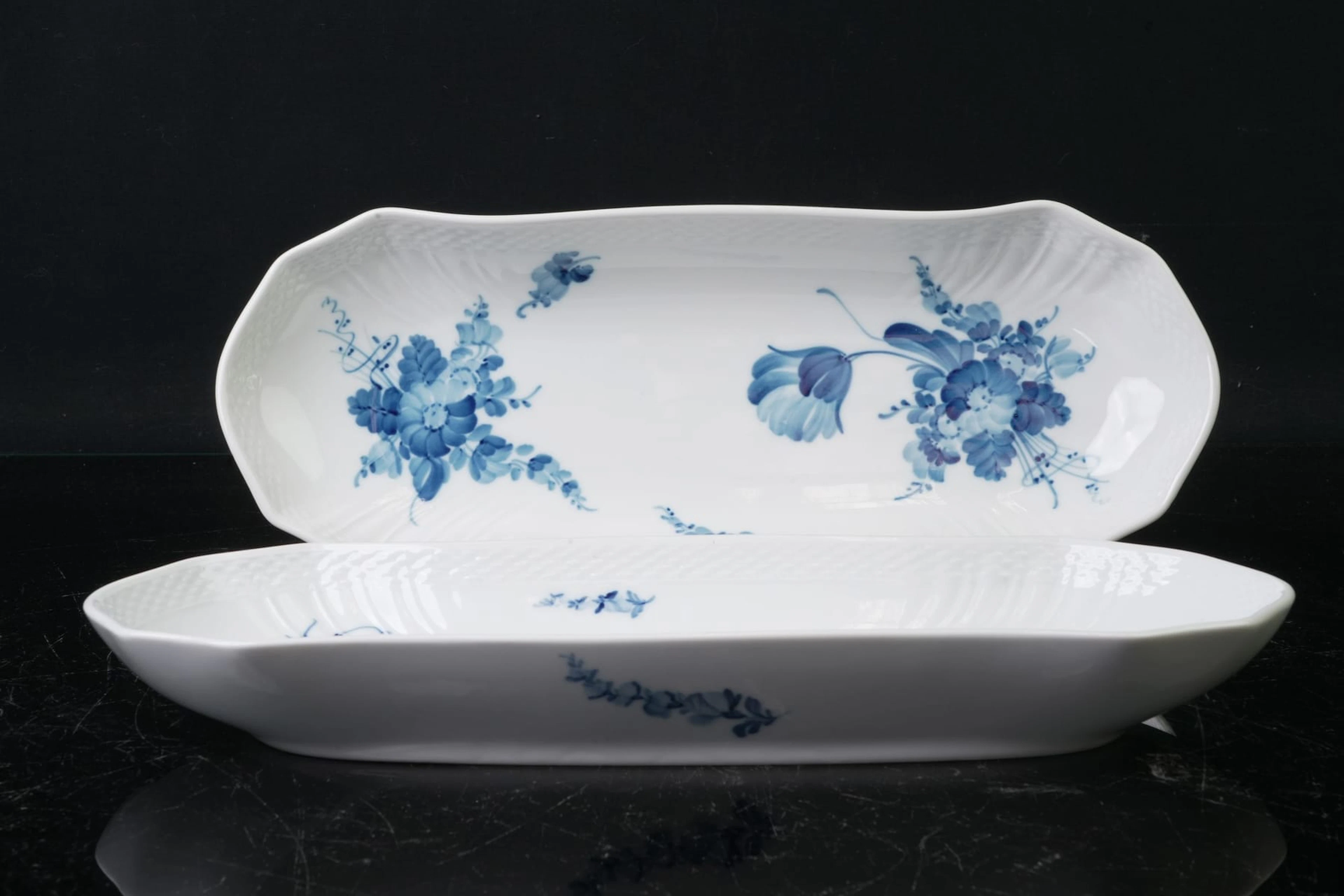 SELLERIFAT, 2 st, "Blå blomst", Royal Copenhagen