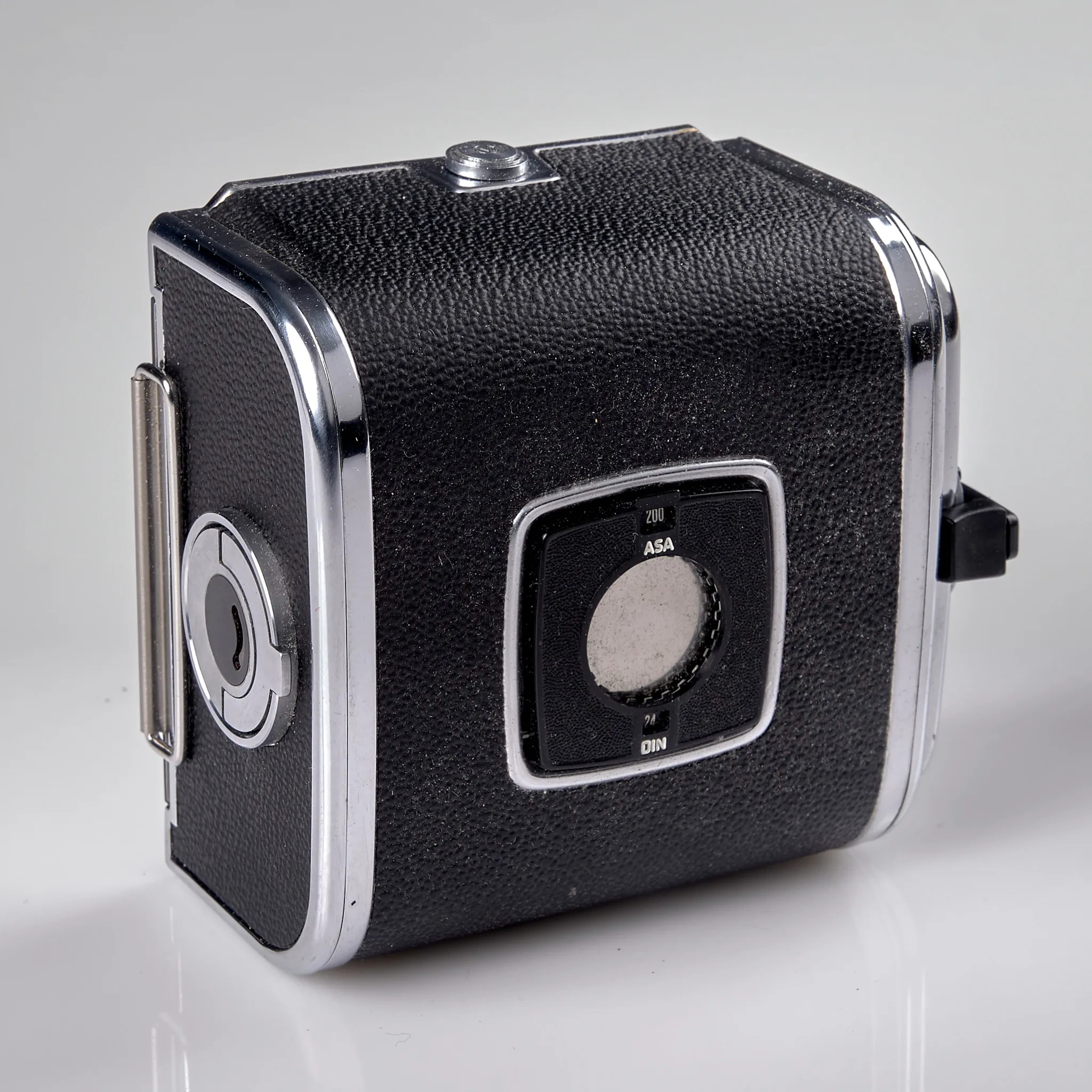 BAKSTYCKE. Hasselblad. UU 231061. 1977.