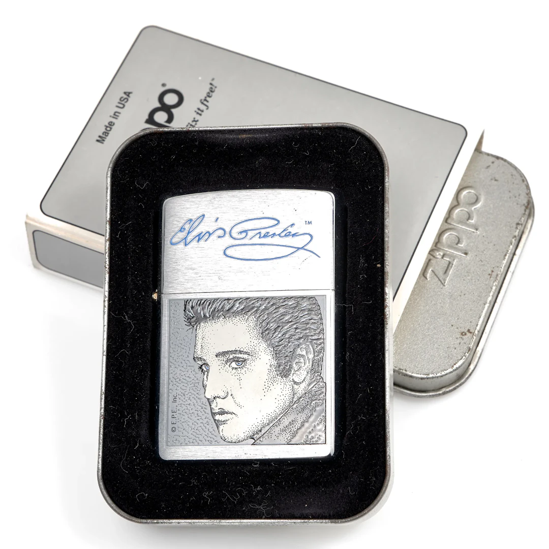 TÄNDARE ZIPPO. Elvis Presley. Stars of Hollywood. 2001.