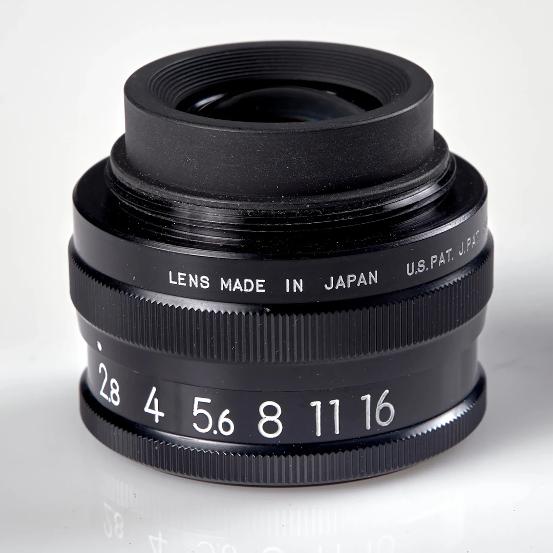 OBJEKTIV. Nikon. El-Nikkor 1:2,8 f=5 cm Nippon Kogaku No. 683161. 1957.