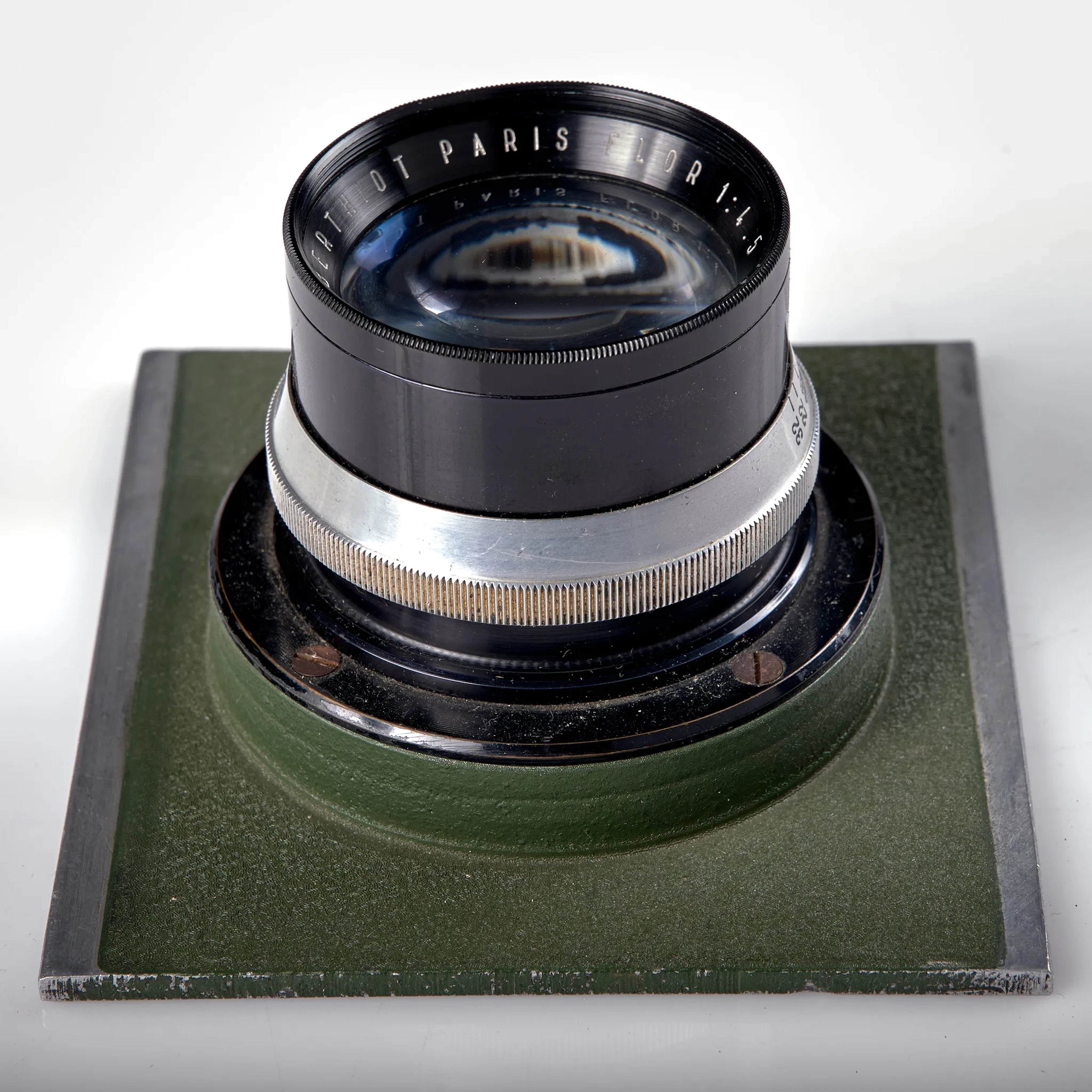 OBJEKTIV. Berthiot Paris Flor 1:4,5 f=200 N o 881826. 1948-49.