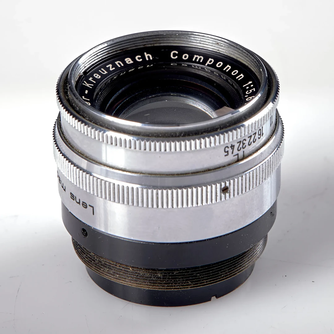 OBJEKTIV. Schneider-Kreuznach Componon 1:5,6/105 7090808. 1961.