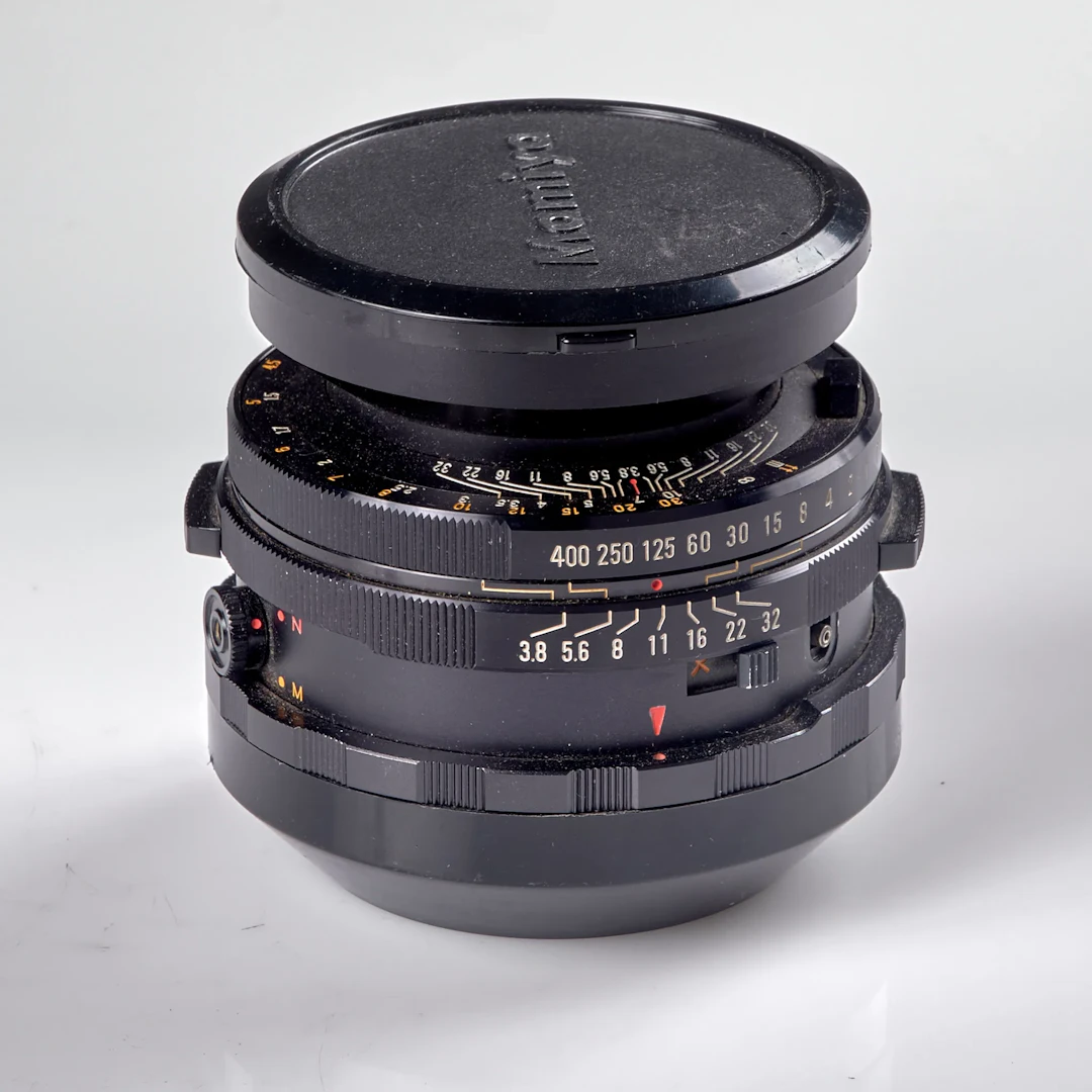 OBJEKTIV. Mamiya-Sekor 1:3,8 f=127 mm No.41610. 1970-tal.