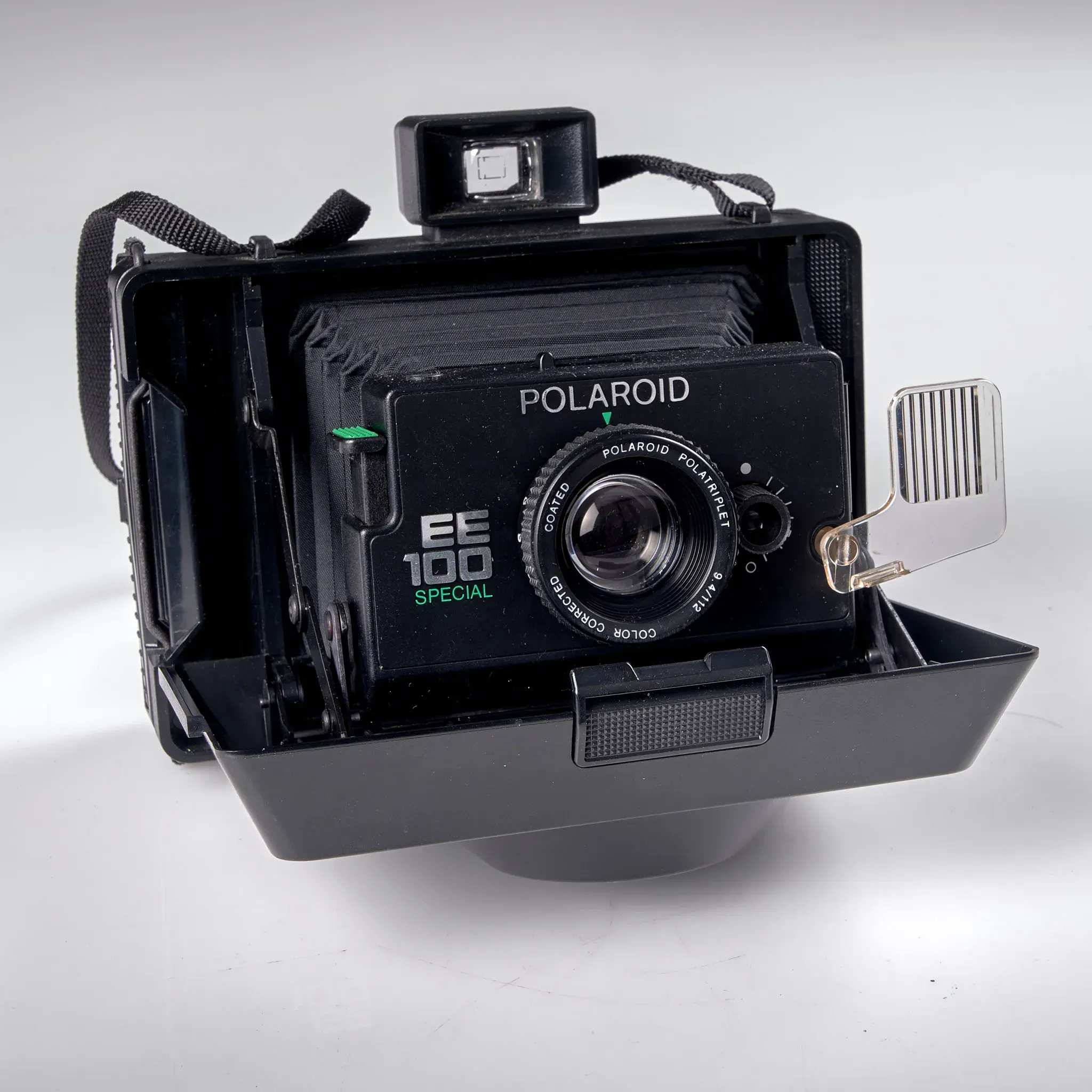 KAMERA. Polaroid EE 100 Special, 735768. 1985-92.