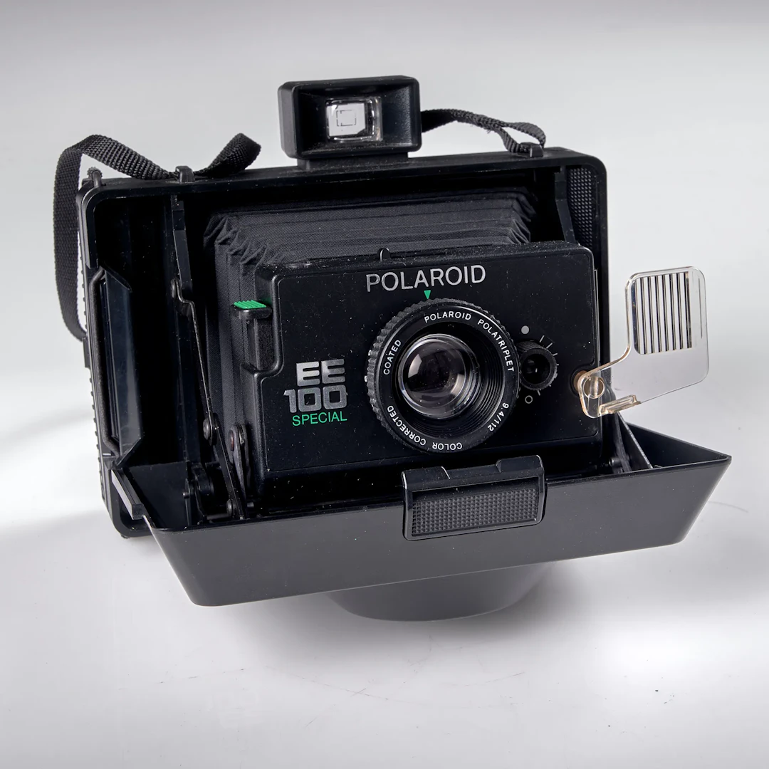 KAMERA. Polaroid EE 100 Special, 735768. 1985-92.