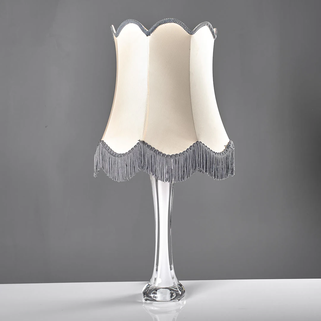 BORDSLAMPA. Glas med underfång. Kosta. 1960-70-tal.