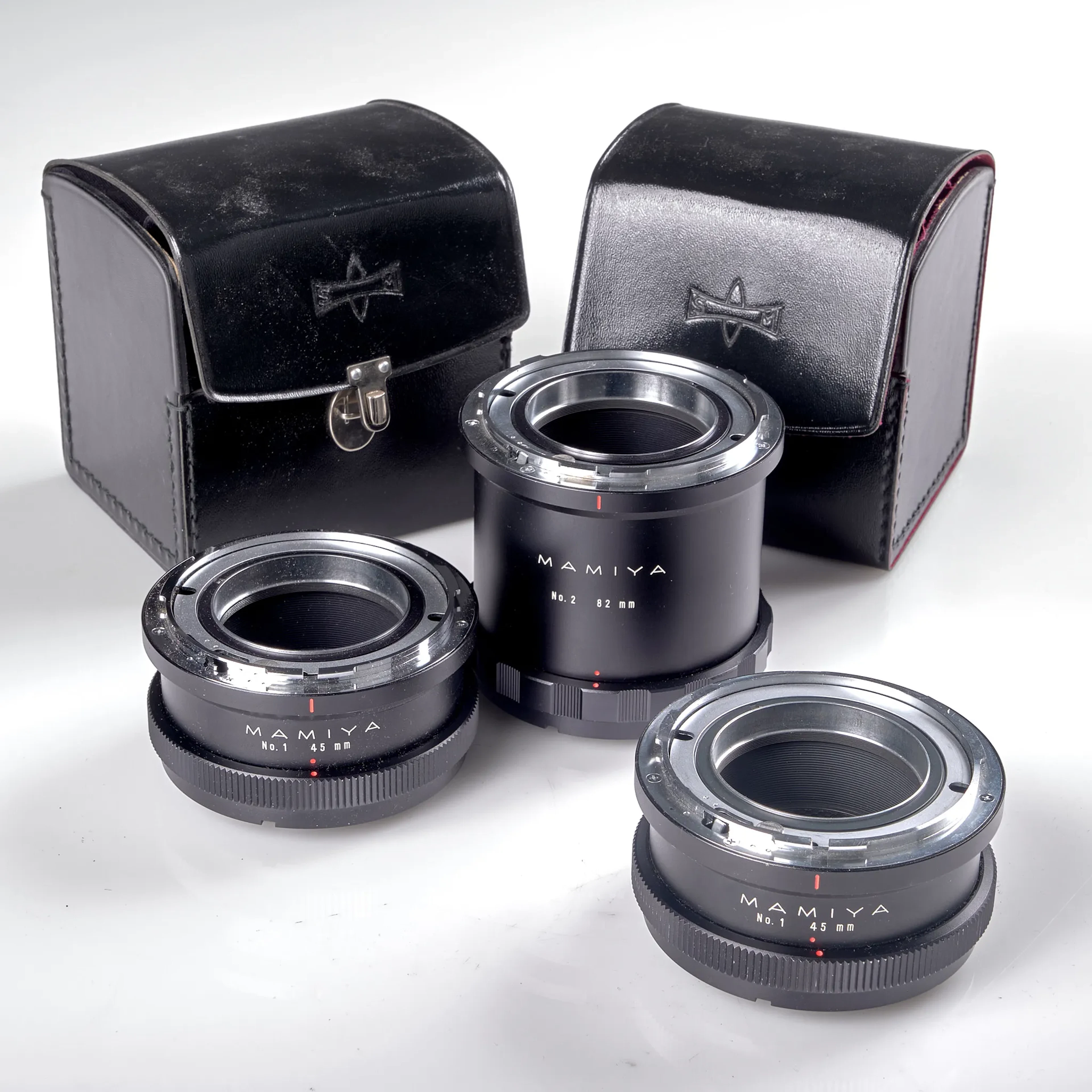 MELLANRINGAR. 3 stycken. Mamiya. No 1 45 mm, No 2 82 mm och No 1 45 mm.
