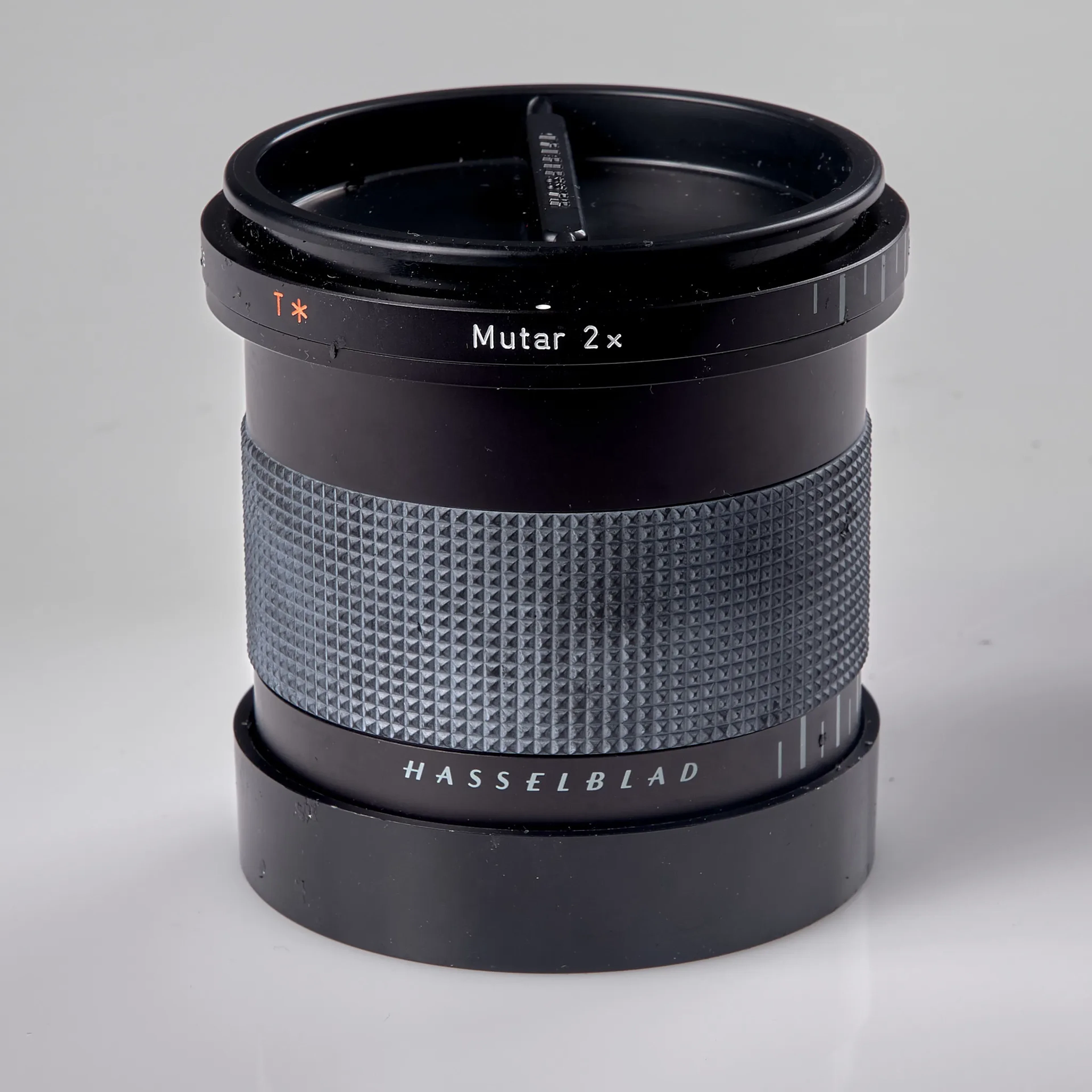 Telekonverter. Hasselblad. Carl Zeiss. T* Mutar 2x. Serienummer 7112832.
