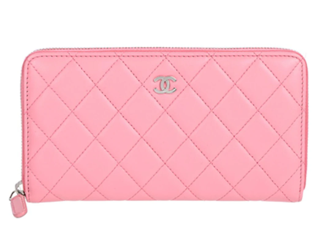 CHANEL, PLÅNBOK