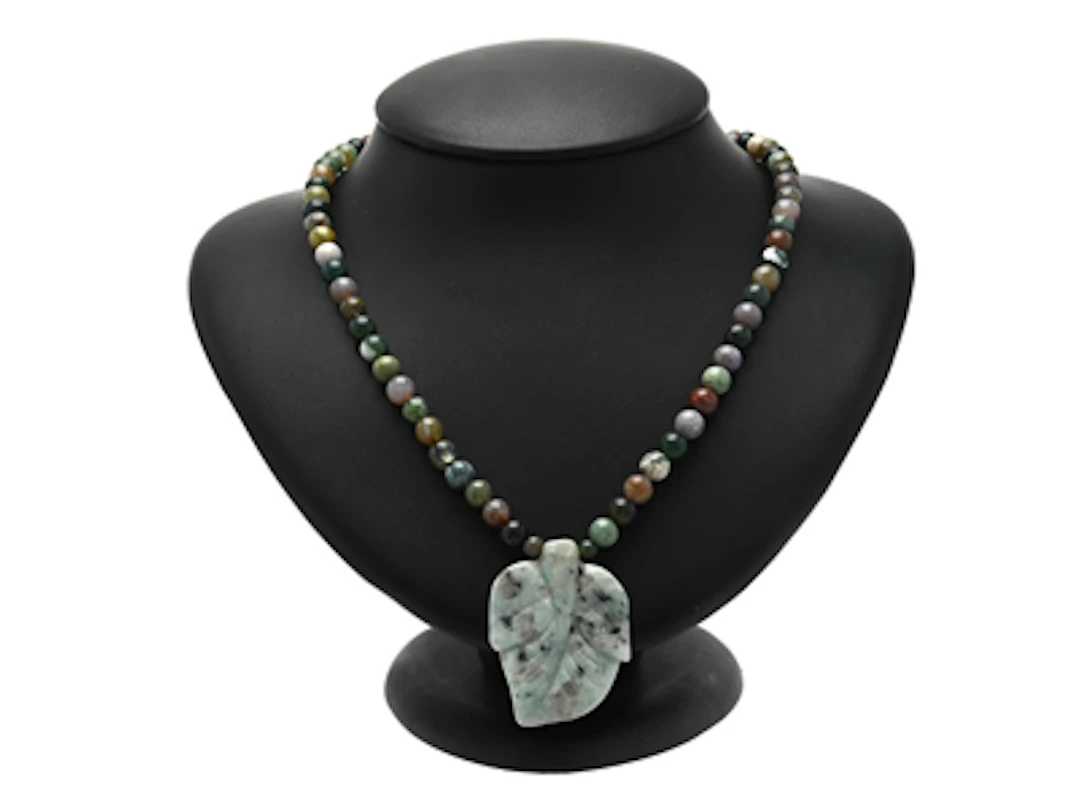 COLLIER