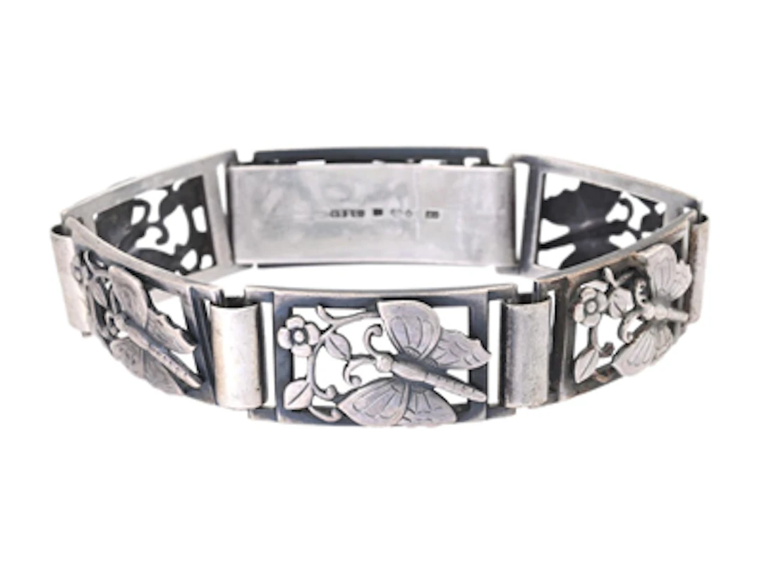 ARMBAND