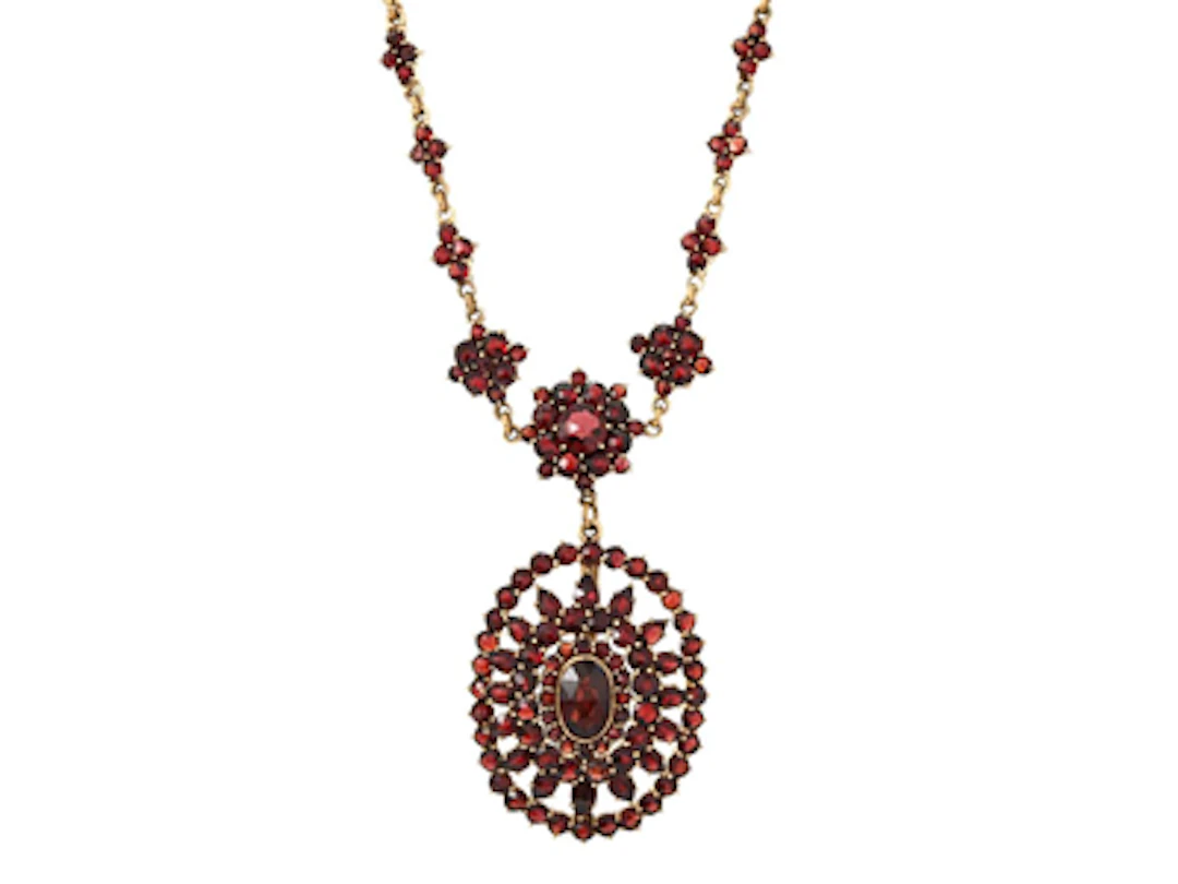 COLLIER