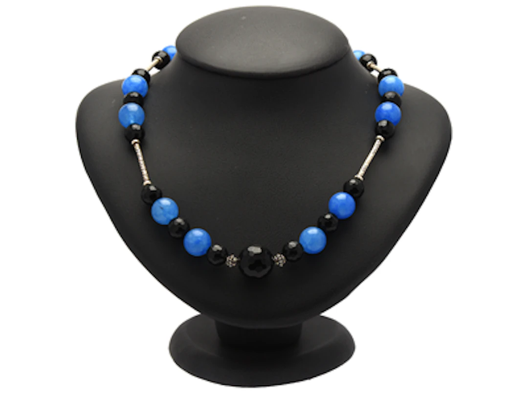 COLLIER