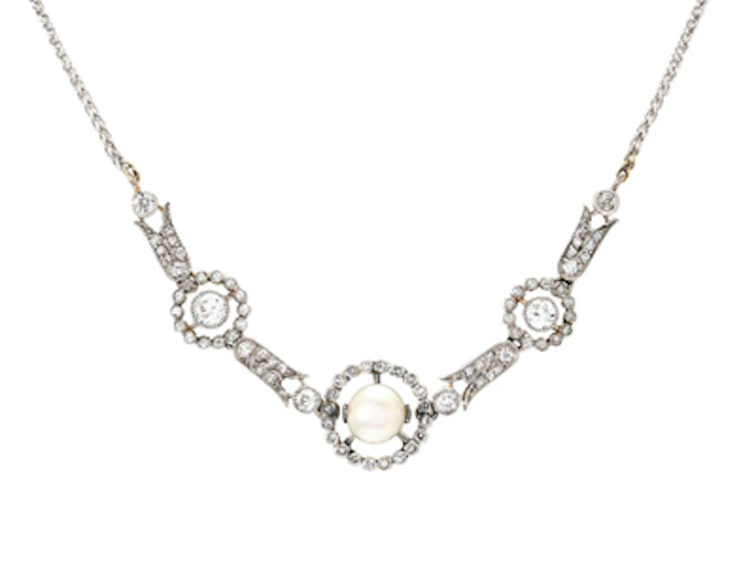 COLLIER