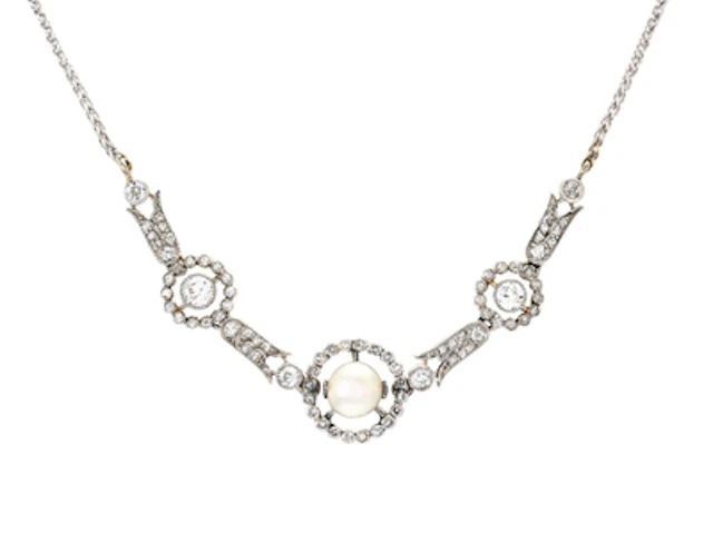 COLLIER