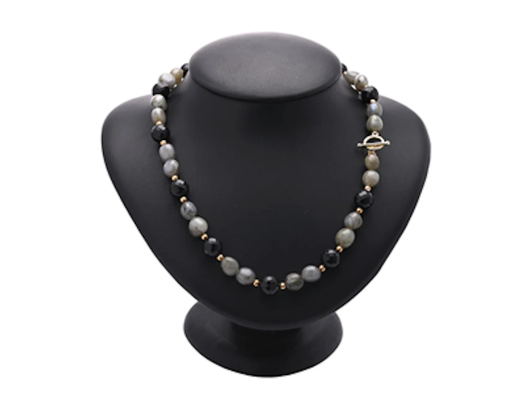 COLLIER