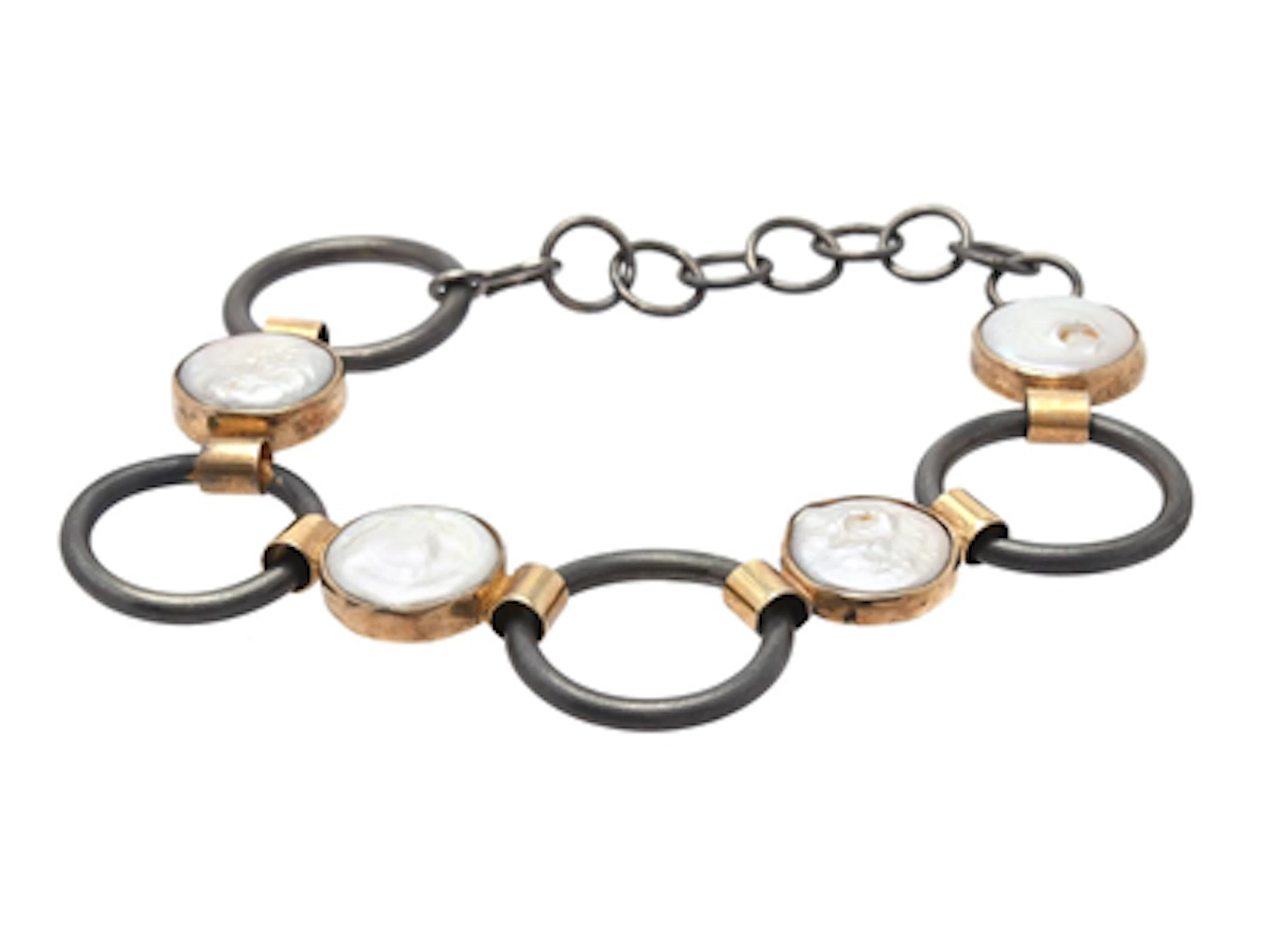 ARMBAND