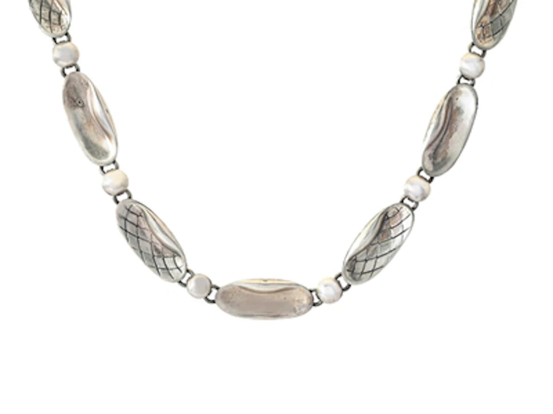 COLLIER