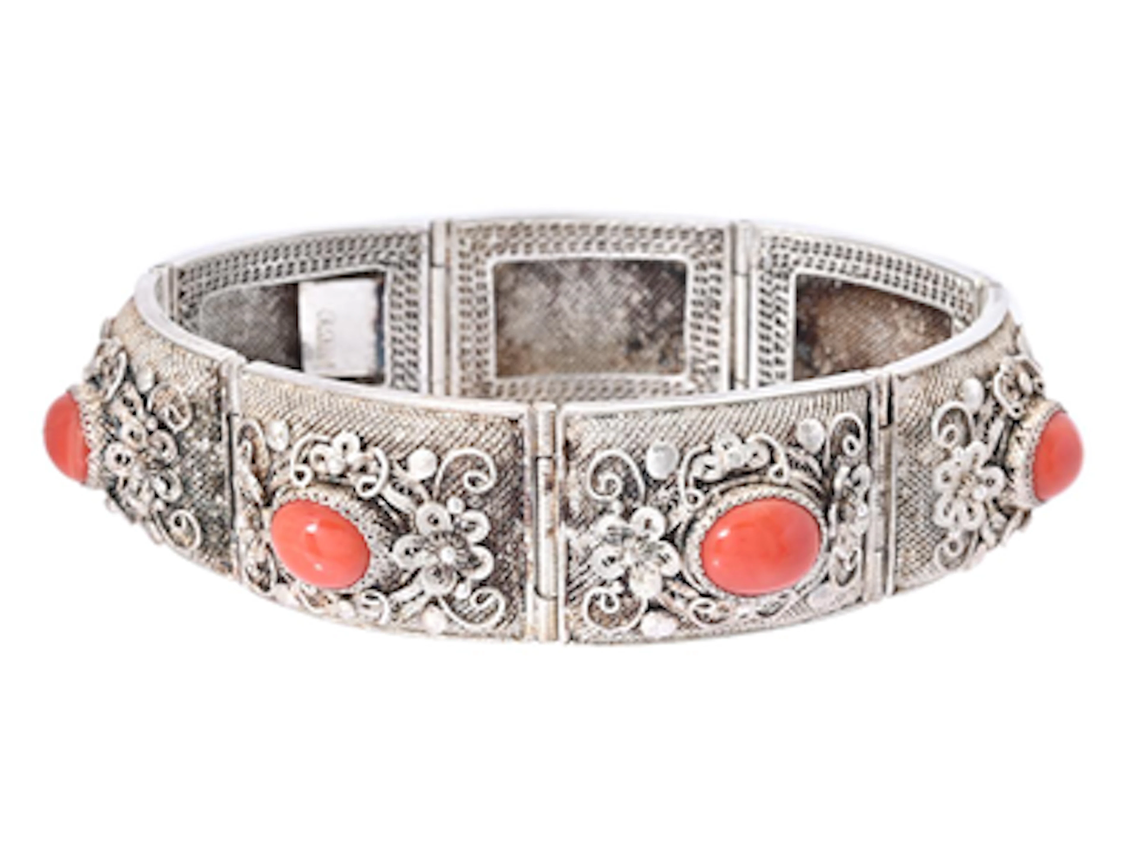 ARMBAND