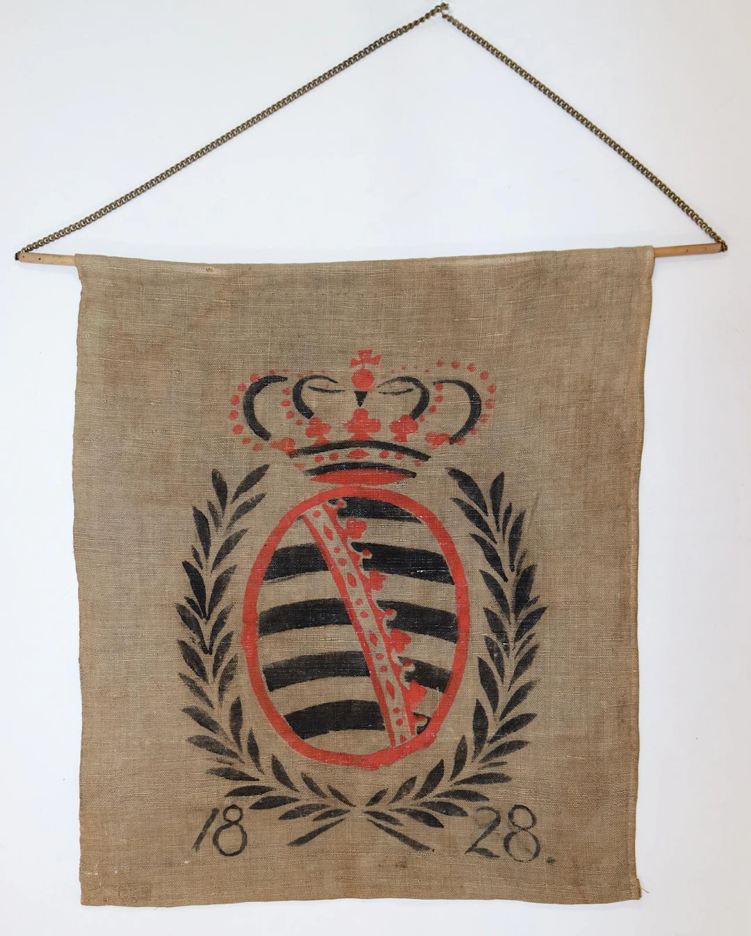 Jagdwappen. Gekröntes sächsisches Wappen mit Lorbeerkranz über Datierung
