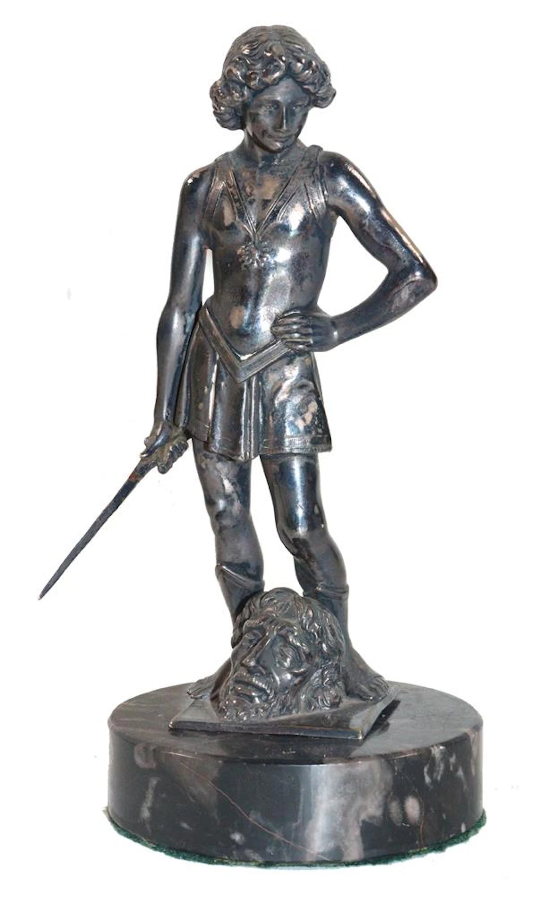 David gegen Goliath. WMF Jugendstilfigur um 1900. Nach dem Vorbild