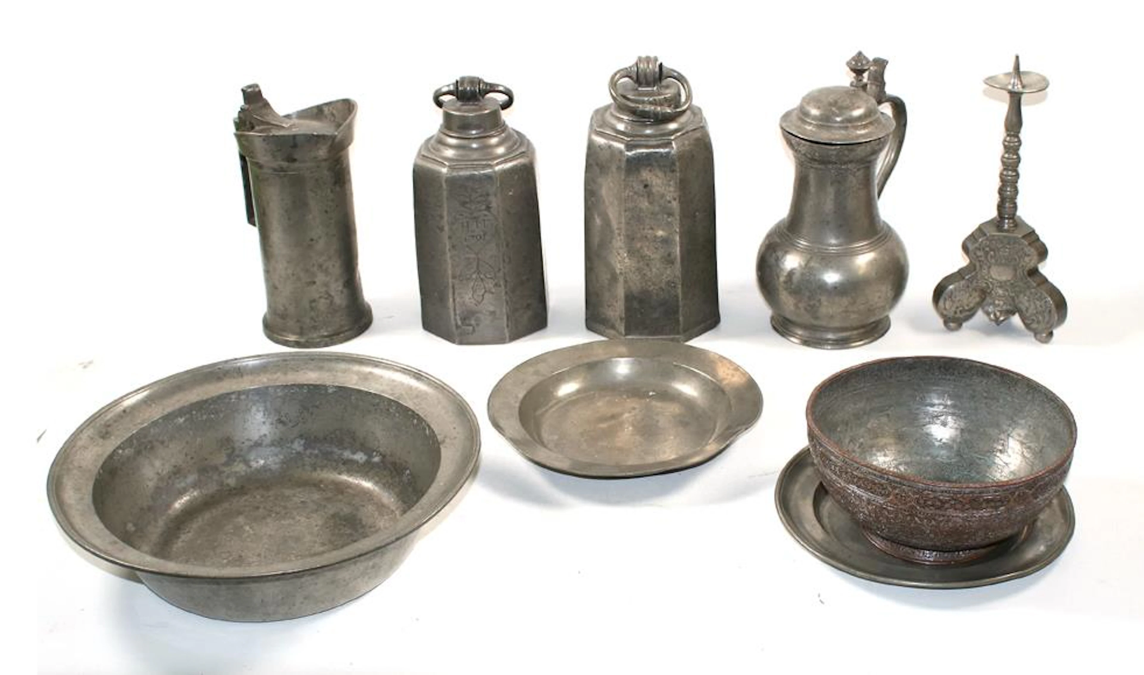 Zinnsammlung aus 2 Schraubflaschen