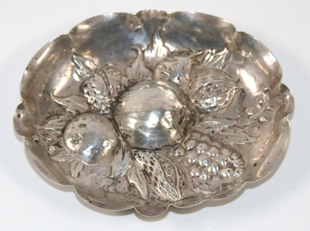 Silberschale wohl Nürnberg 1.H.19.Jh. Getriebene Silberschale mit
