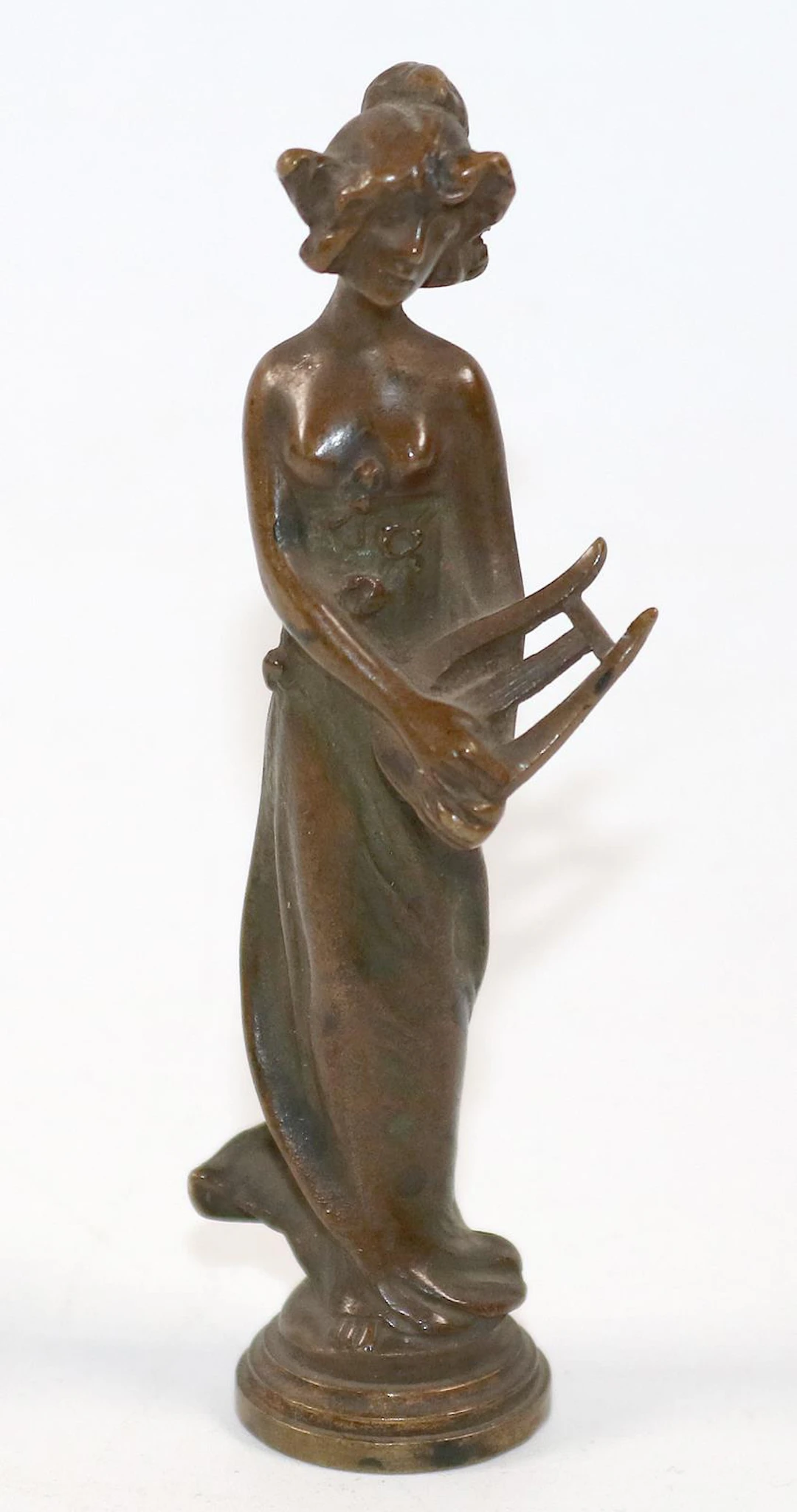 Jugendstil Petschaft um 1900. Bronze. Stehende Frau mit Lyra. H: 8