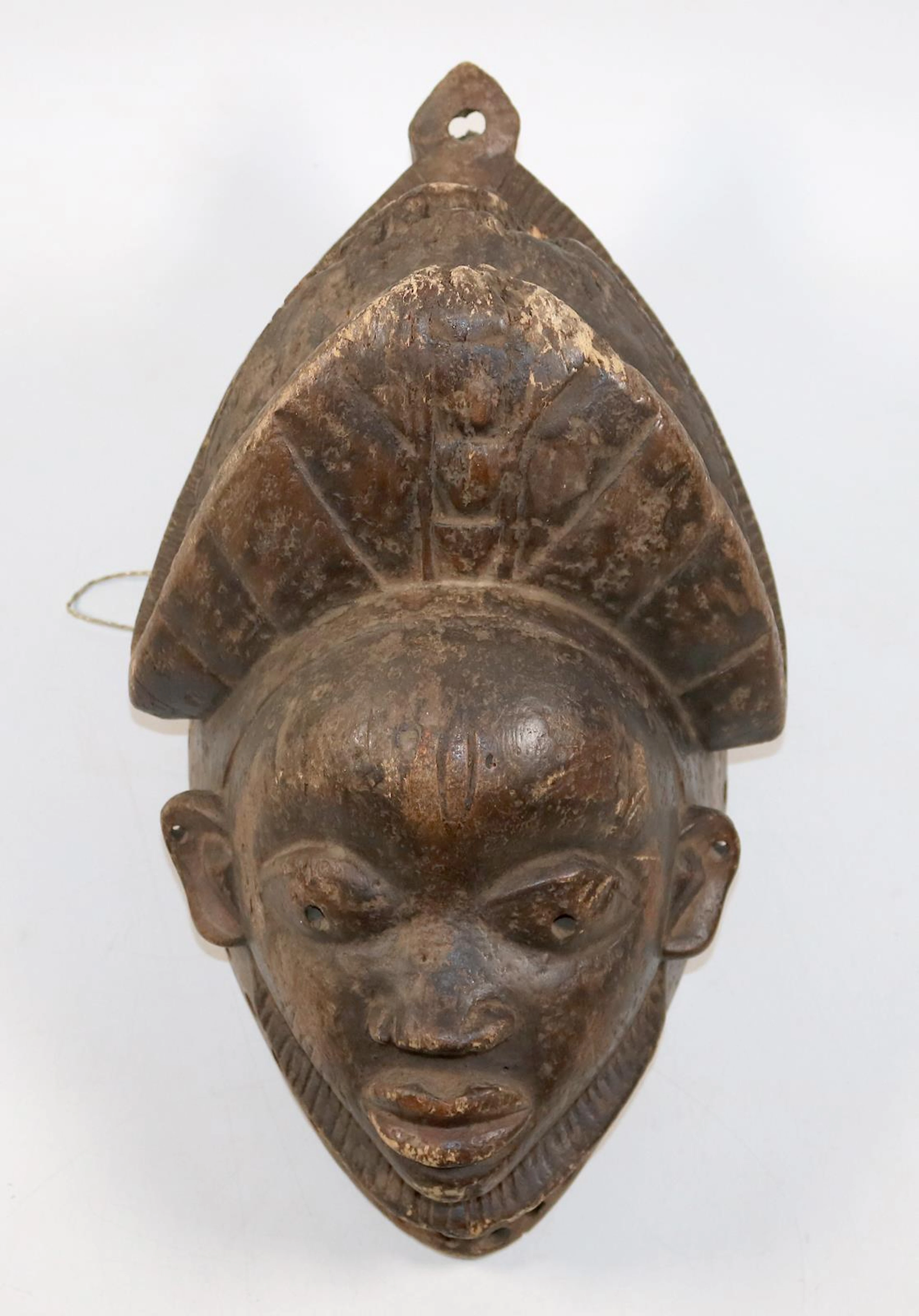 Punu Maske mit großem Haaraufsatz