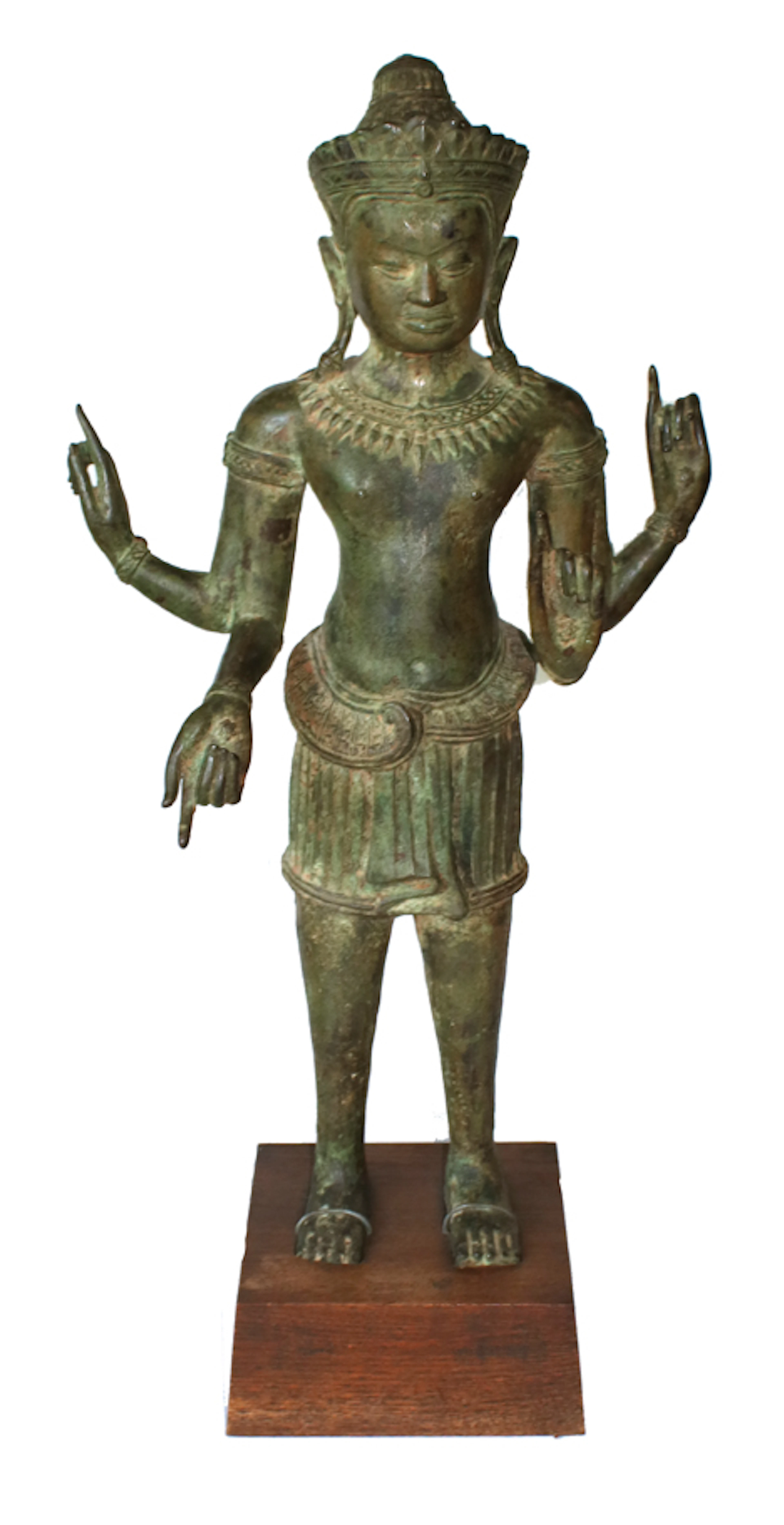 Großer stehender Vishnu mit vier Armen