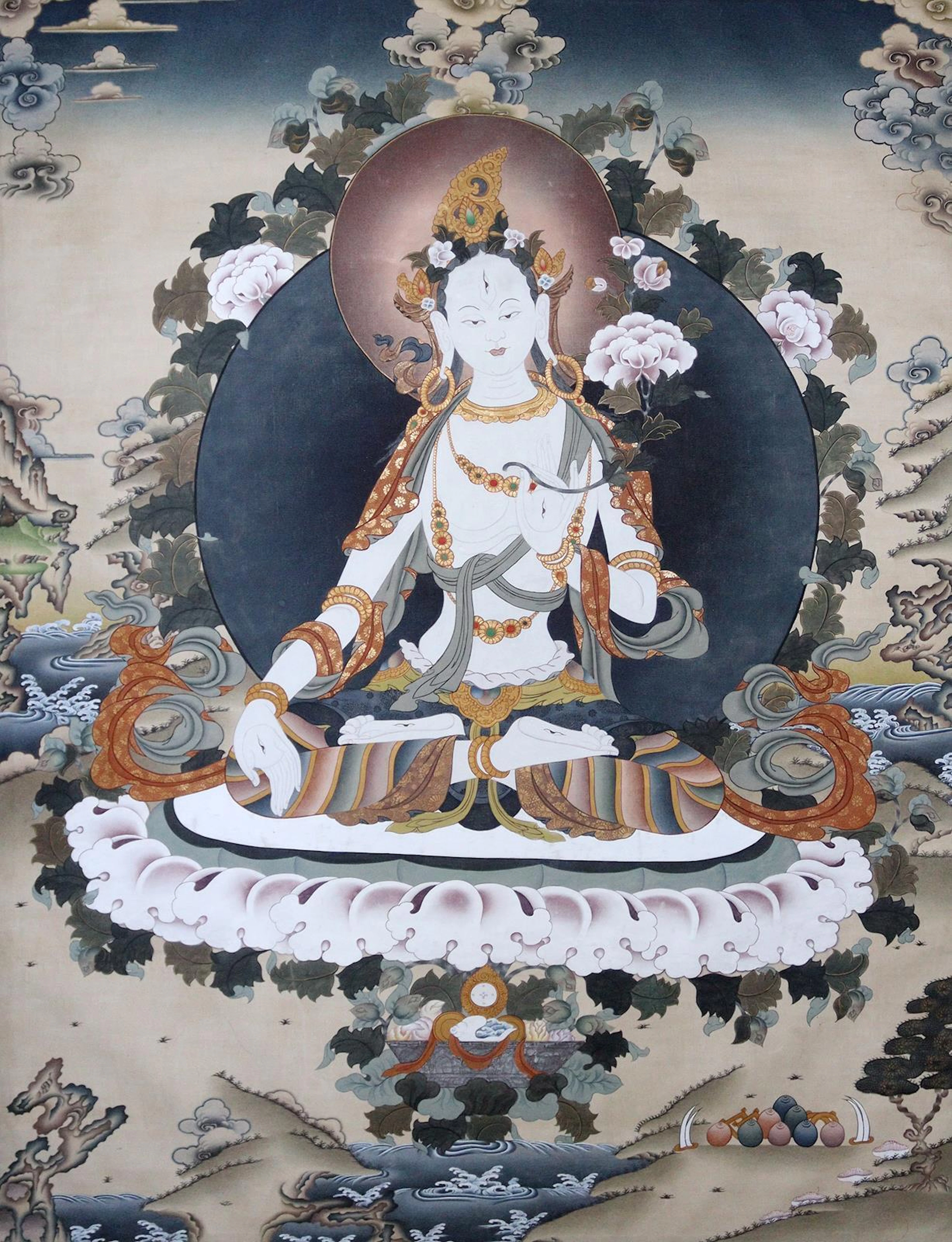 Weiße Tara. Die buddistische Göttin des Mitleids auf einem Lotus