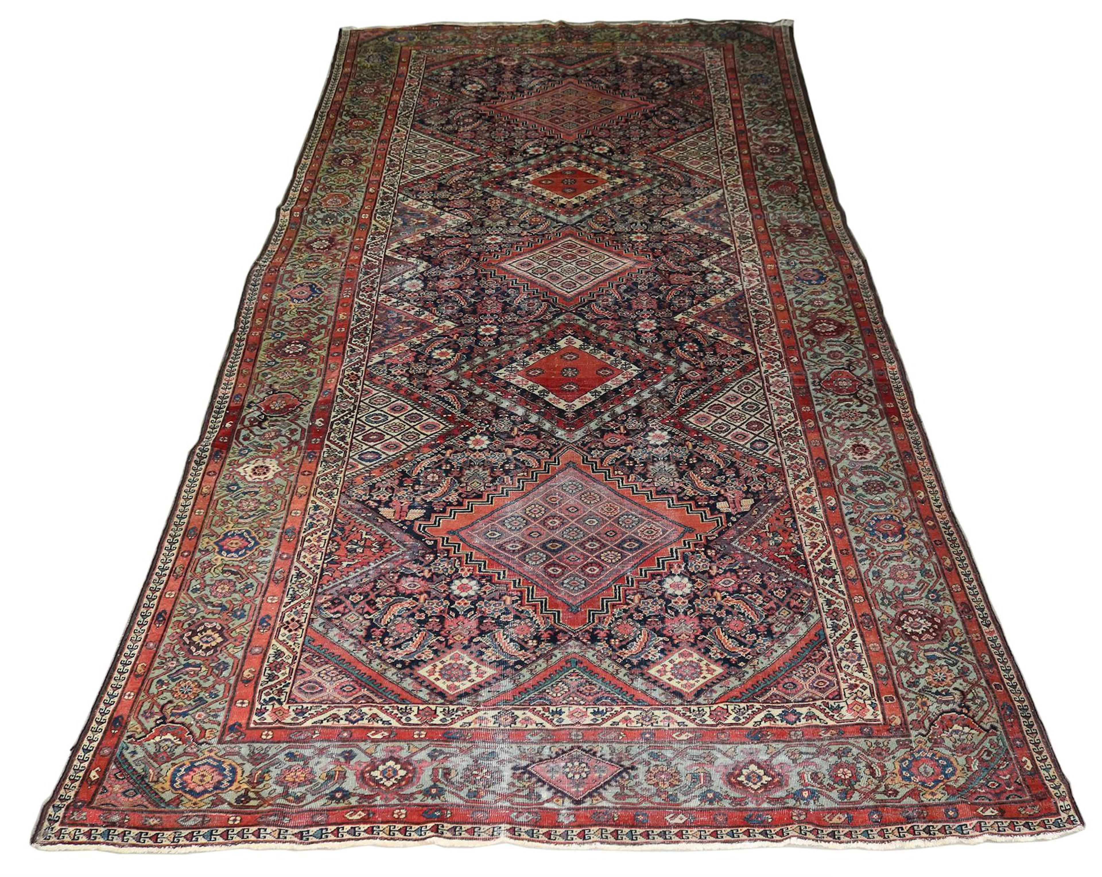 Aliabad. Orientteppich wohl Aliabad