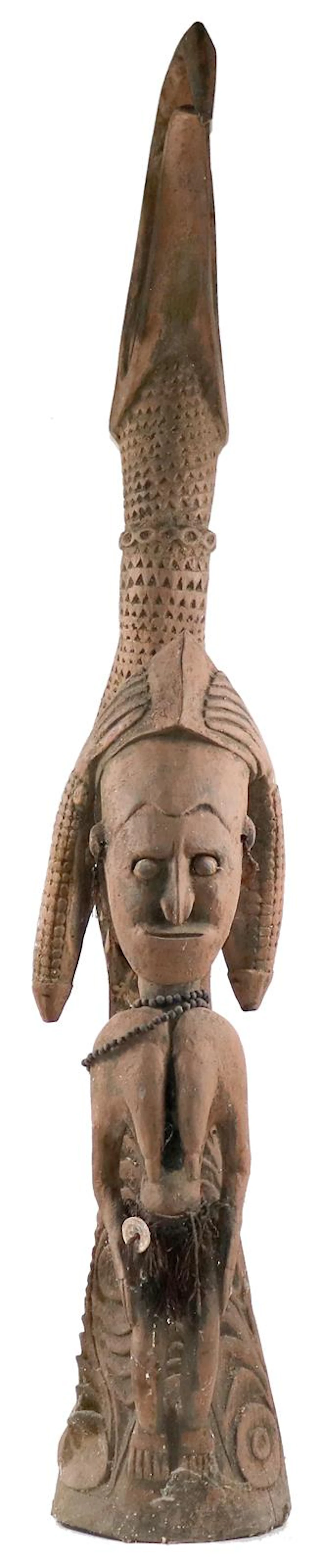 Papua Neuguinea weibliche Ahnenfigur mit Vogel- u