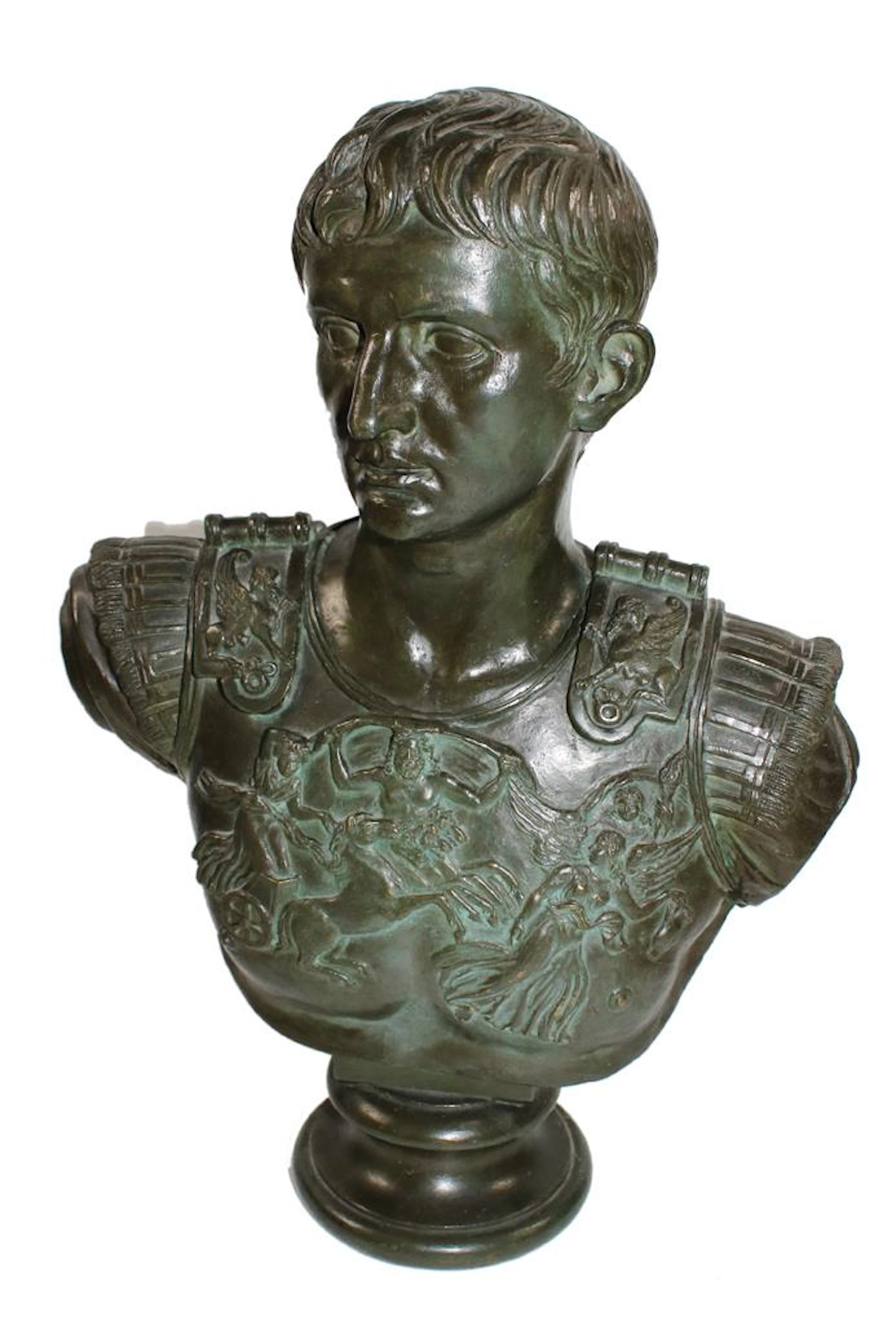 Kaiser Augustus Bronzebüste des Kaisers mit prächtiger Brustplatte