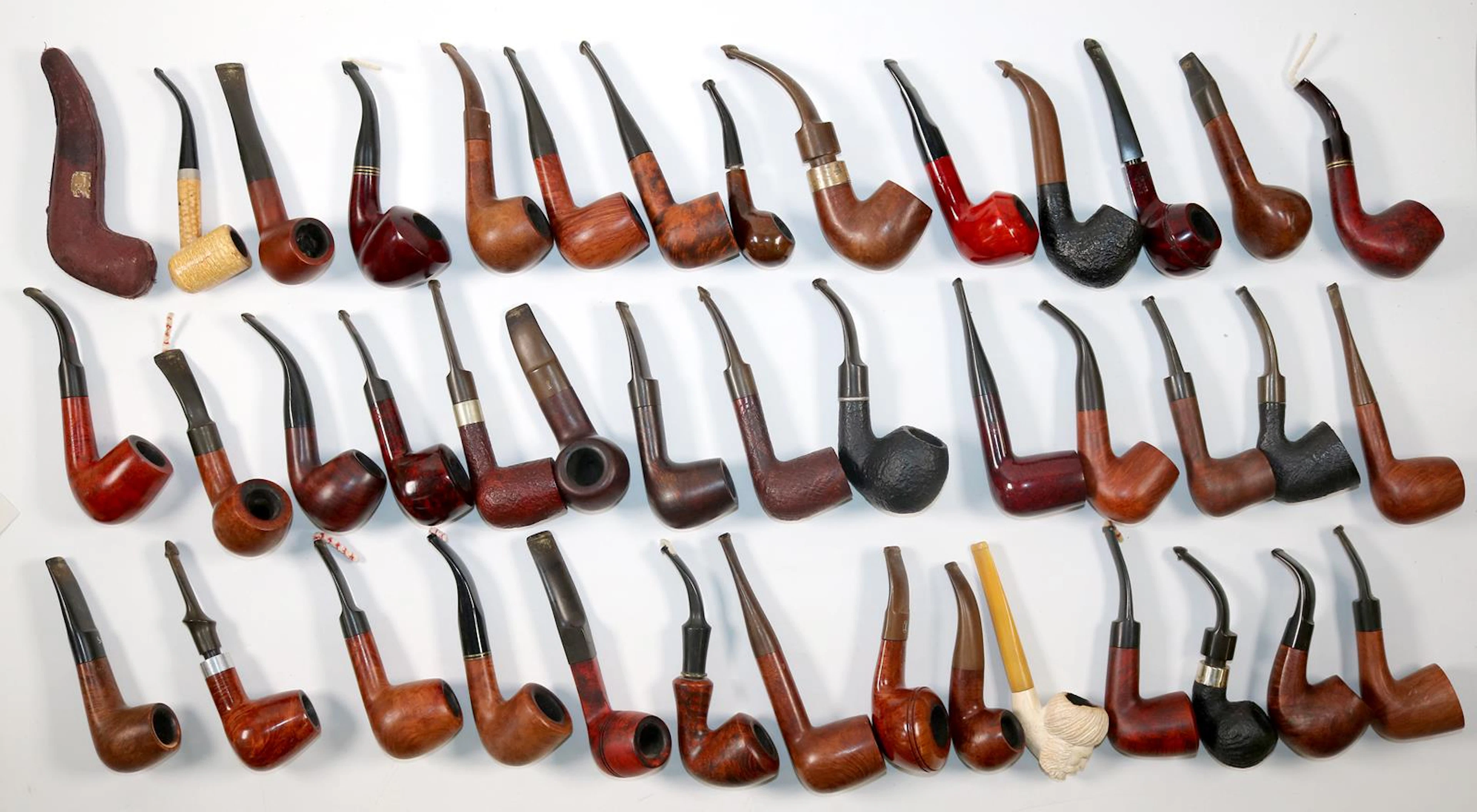 Pfeifensammlung. Slg. aus 40 Pfeifen namhafter Hersteller. Dabei: