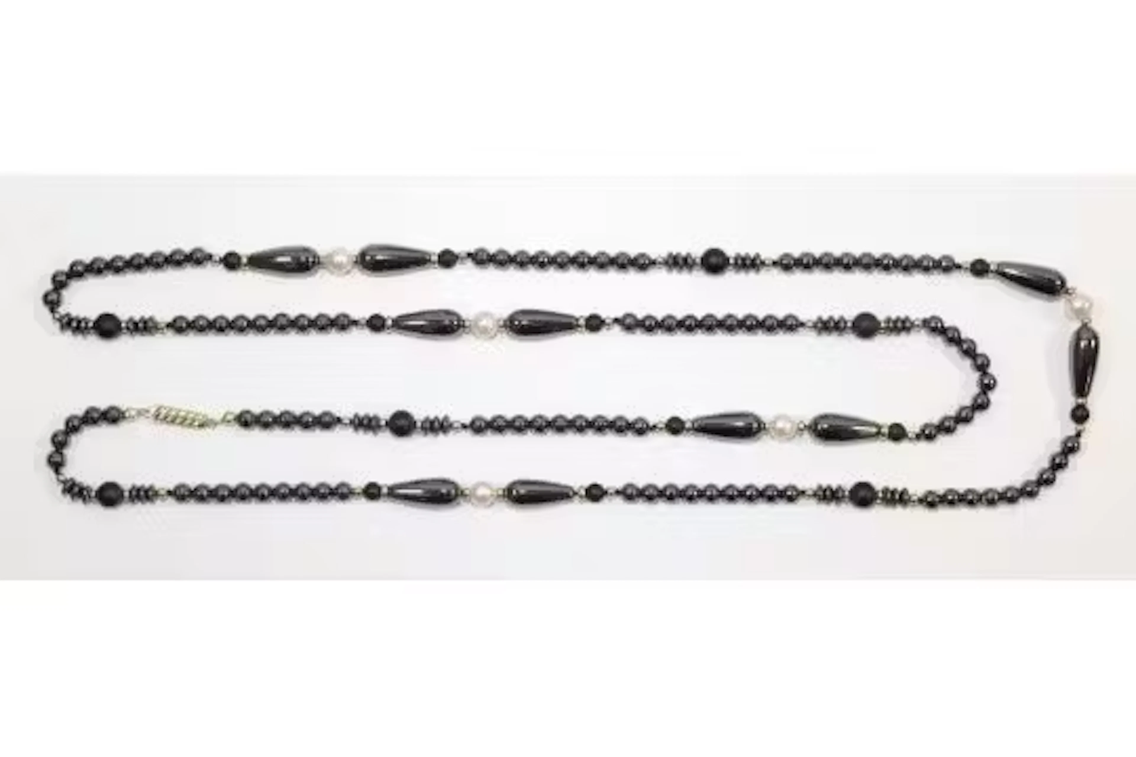 Collier.