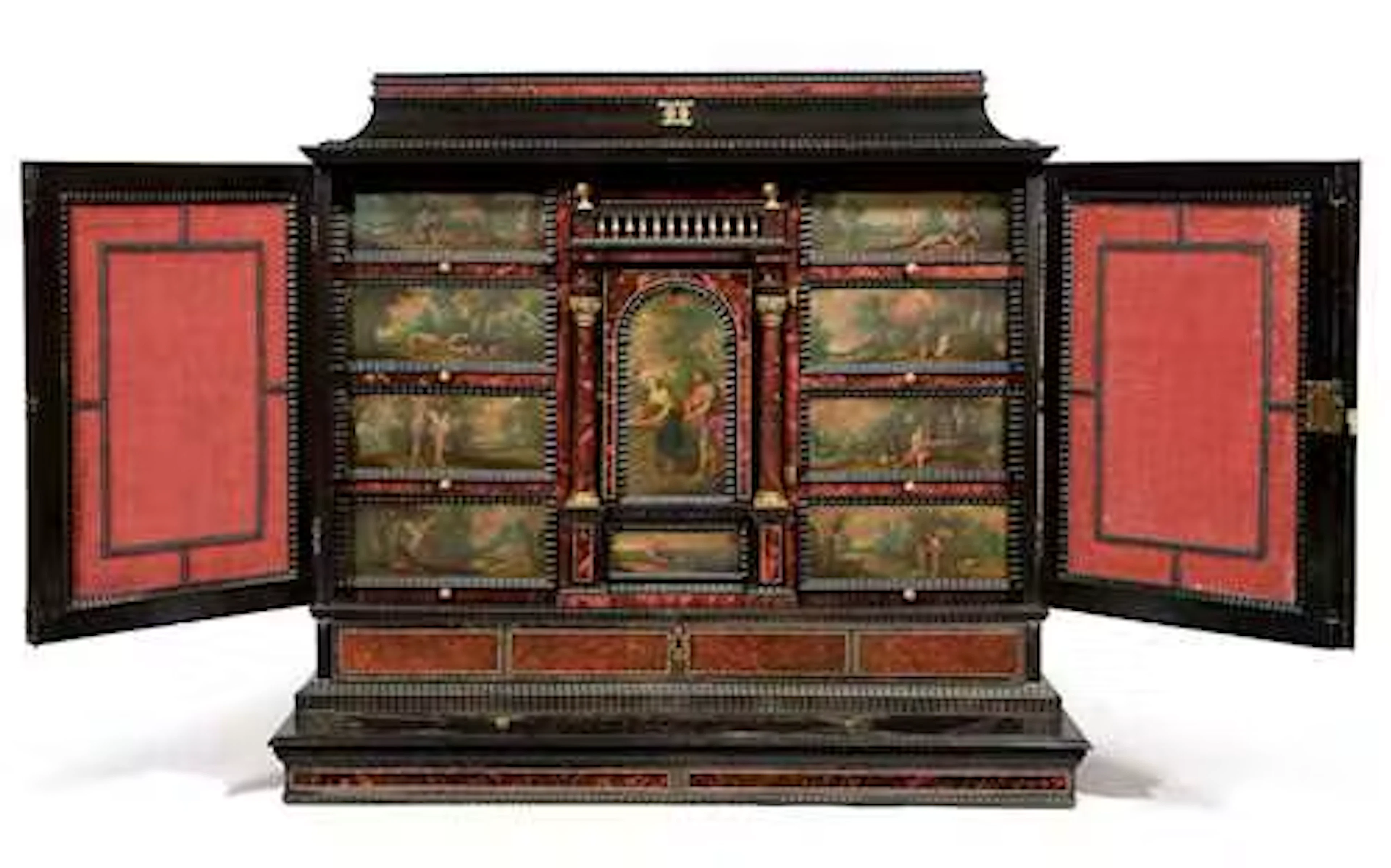 CABINET WITH PAINTED RESERVES