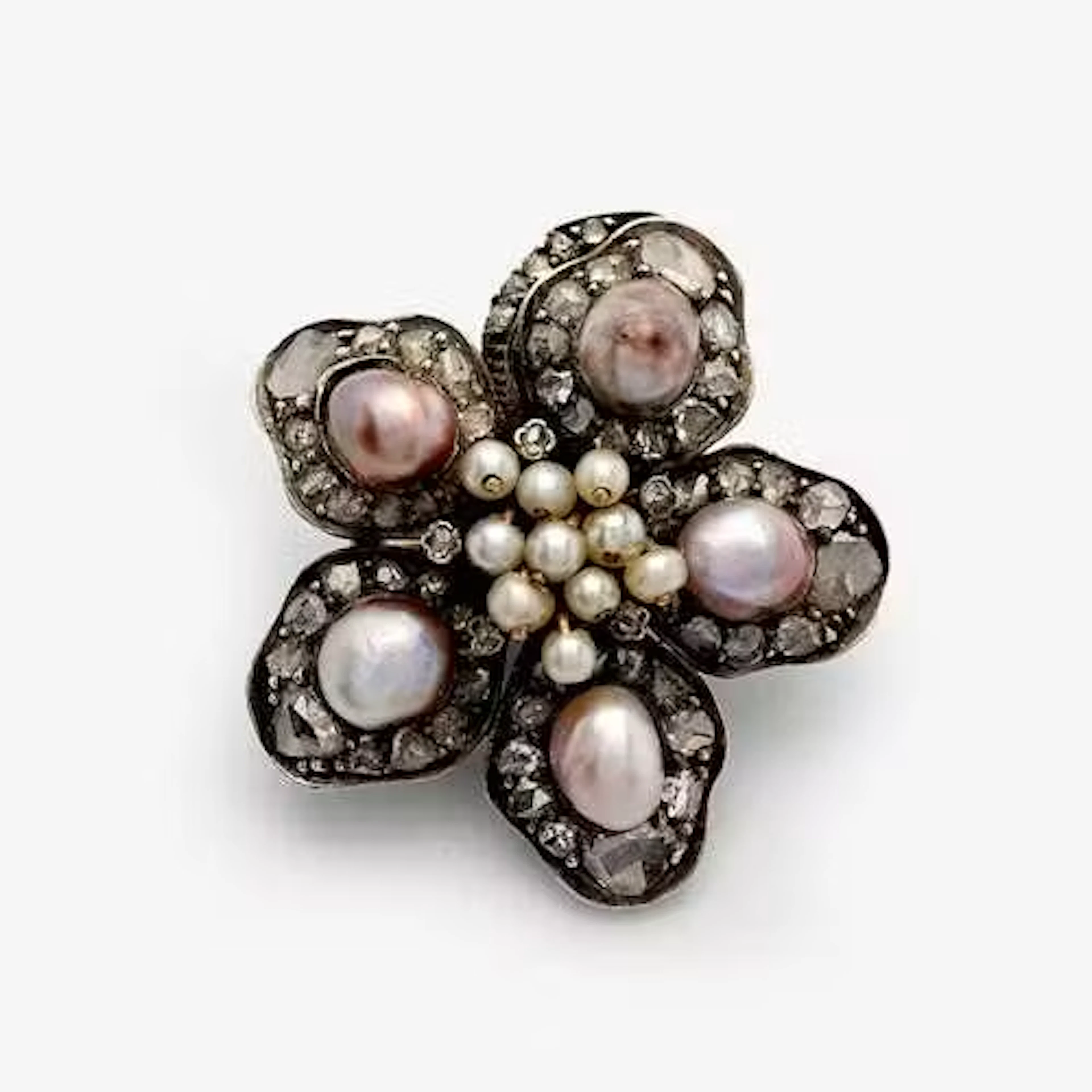 NATURAL PEARL DIAMOND BROOCH, ca. 1900