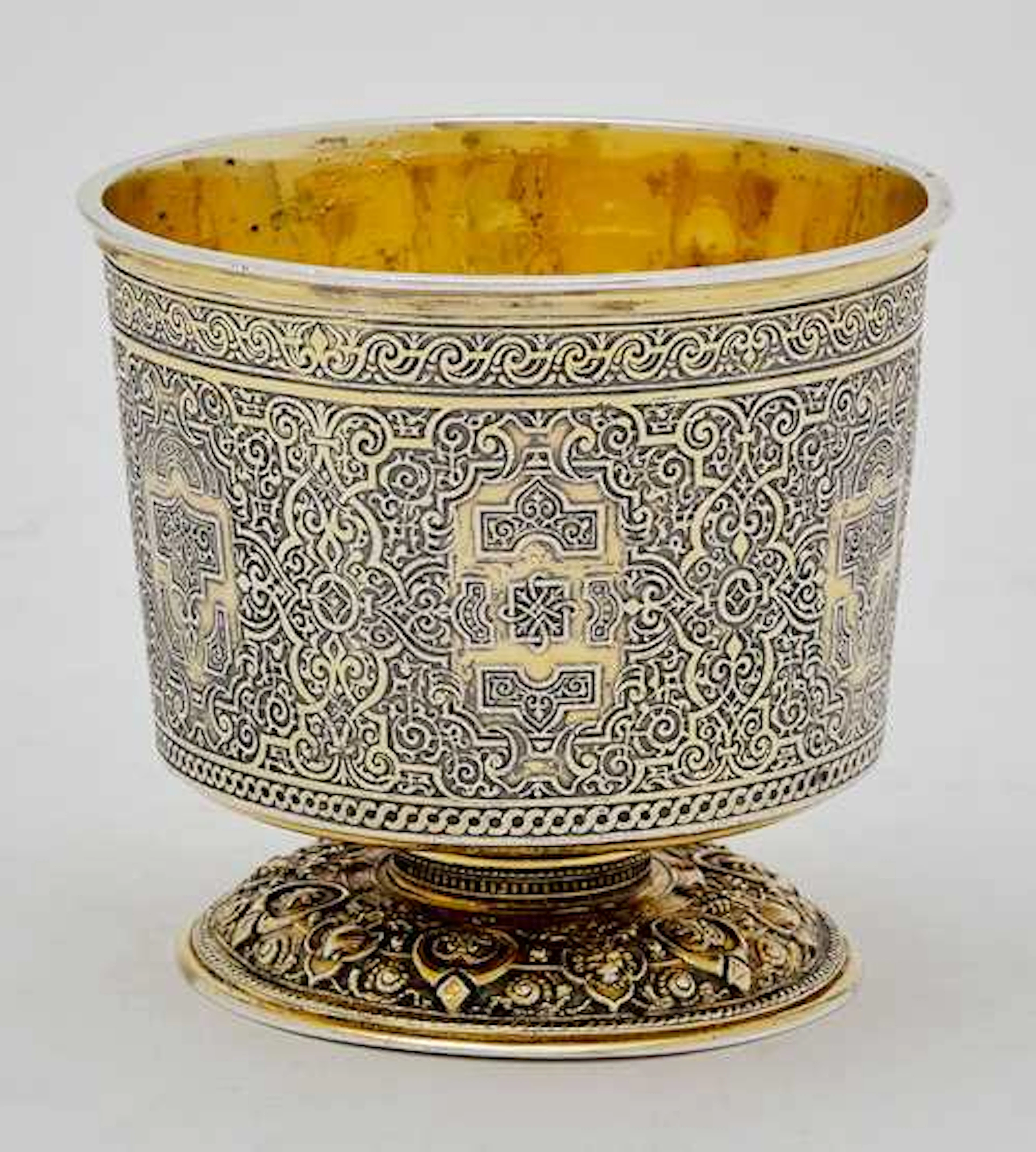 HISTORICIST FOOTED BEAKER