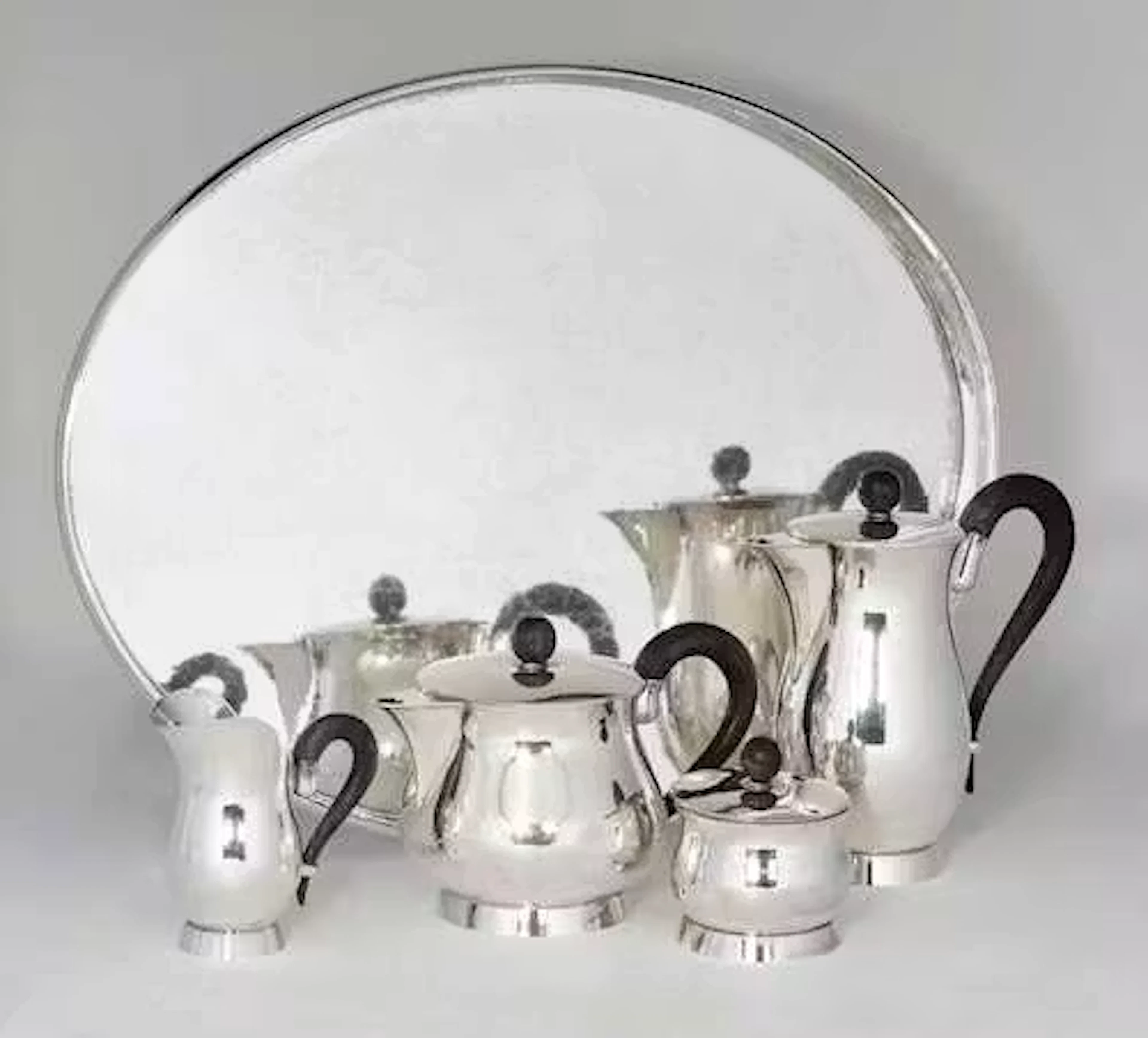 COFFEE- AND TEA SERVICE WITH OVAL TRAY