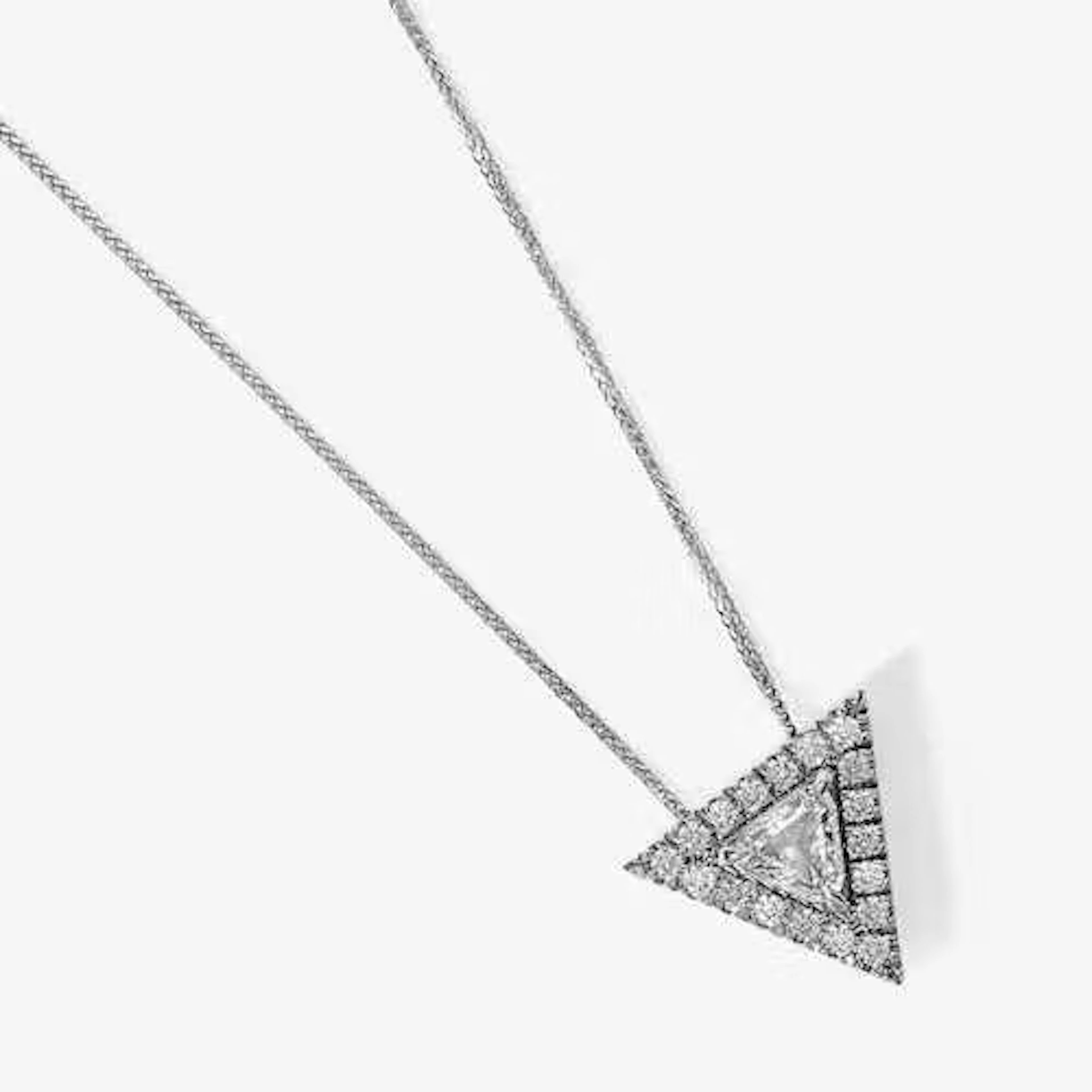DIAMOND NECKLACE