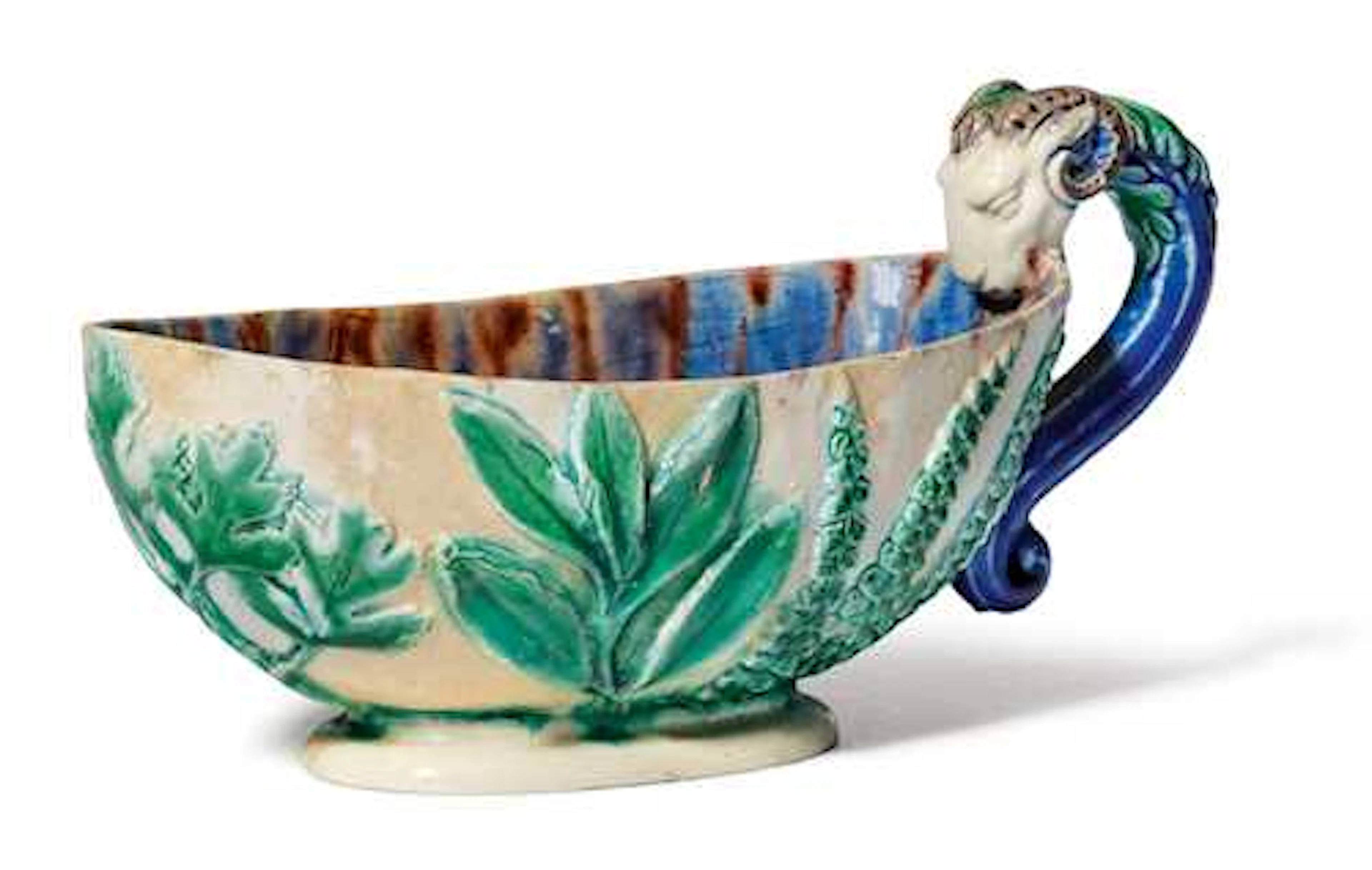 STONEWARE SAUCIÈRE “À LA TÊTE DE BÉLIER”