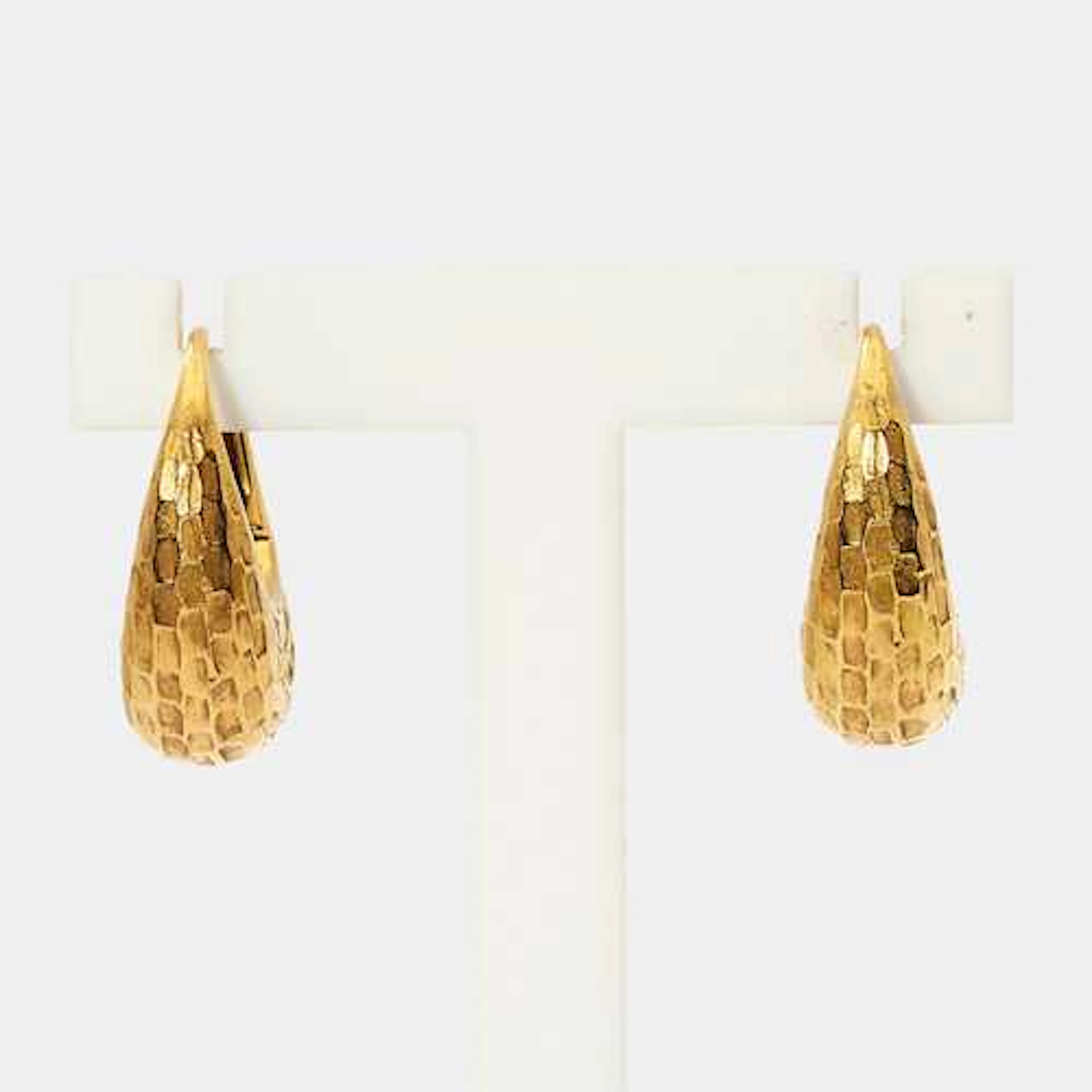 GOLD HOOP EARRINGS, POMELLATO