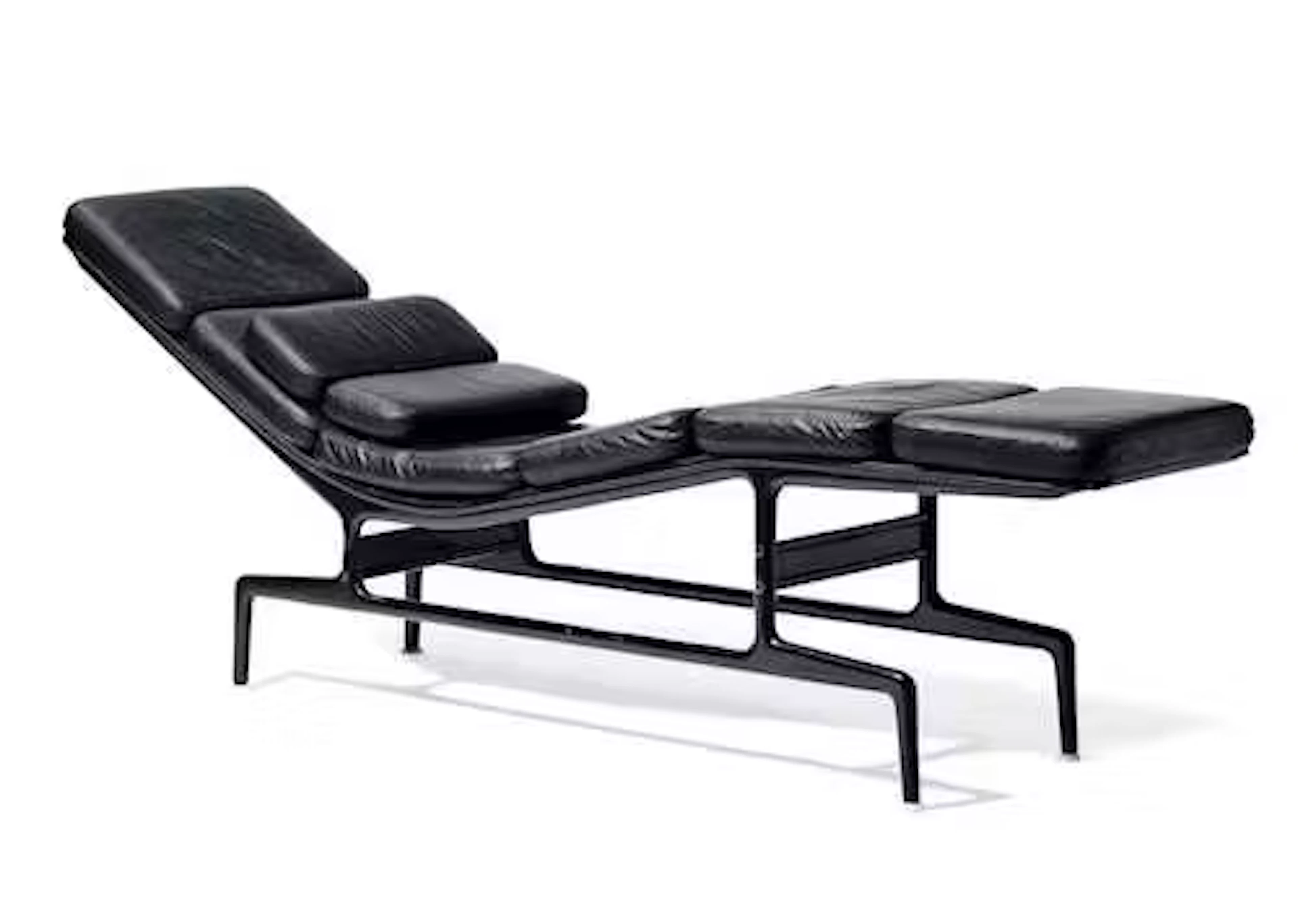 CHARLES & RAY EAMES