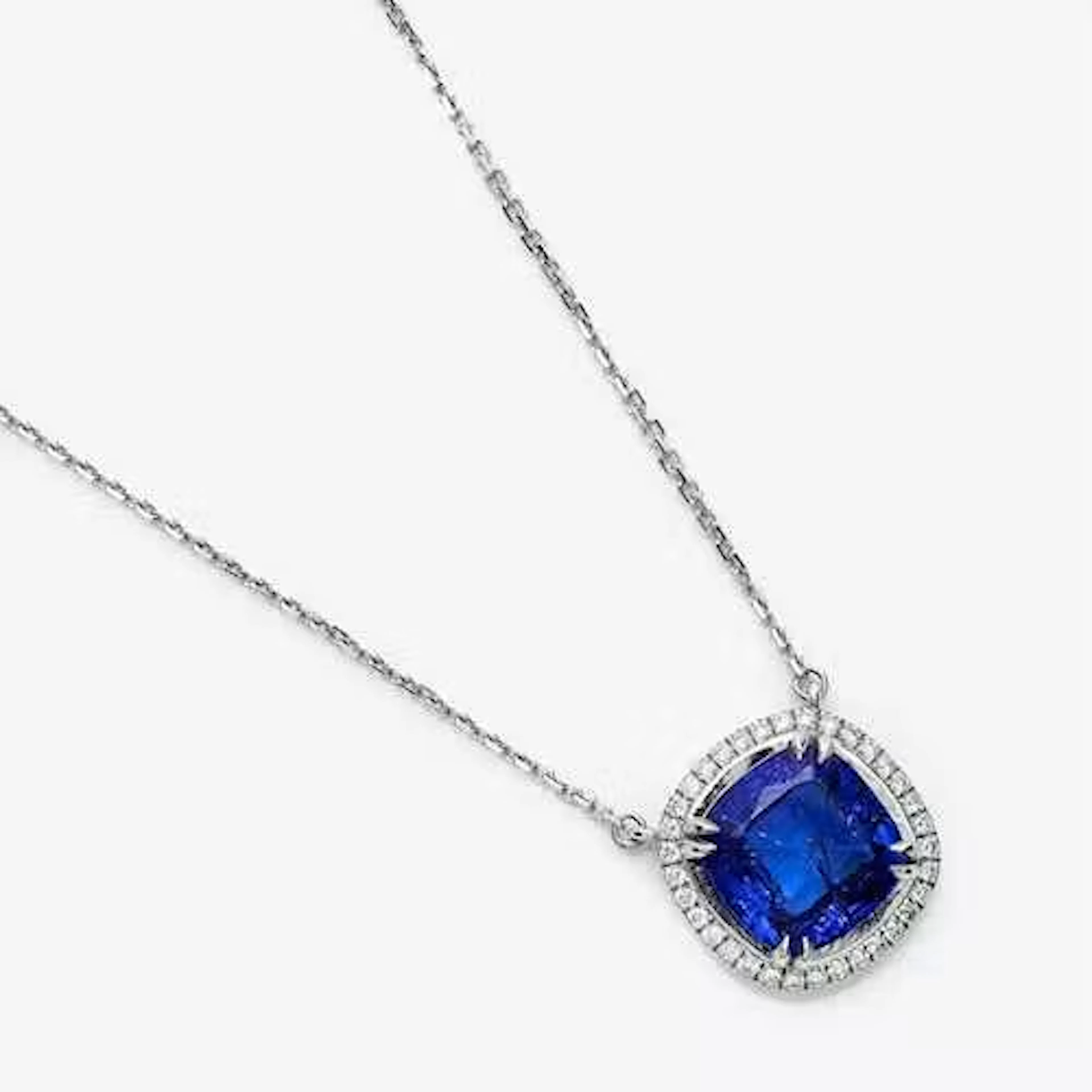 TANZANITE PENDANT WITH CHAIN
